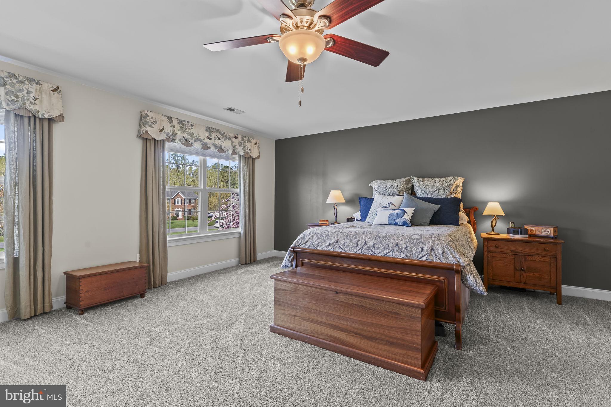 TWIN PONDS - Residential