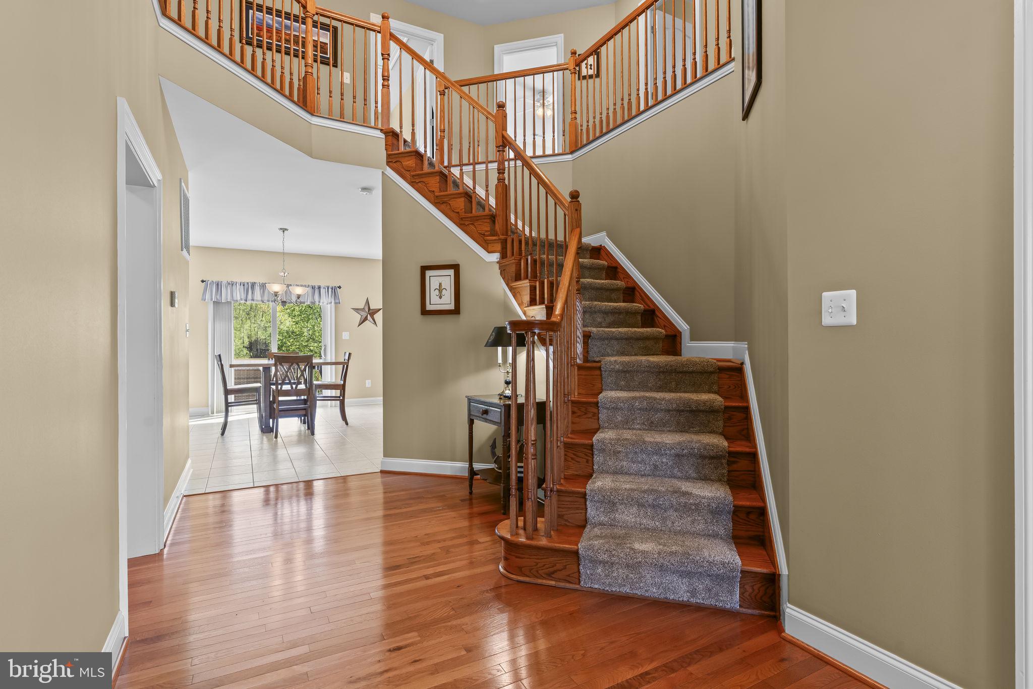 TWIN PONDS - Residential