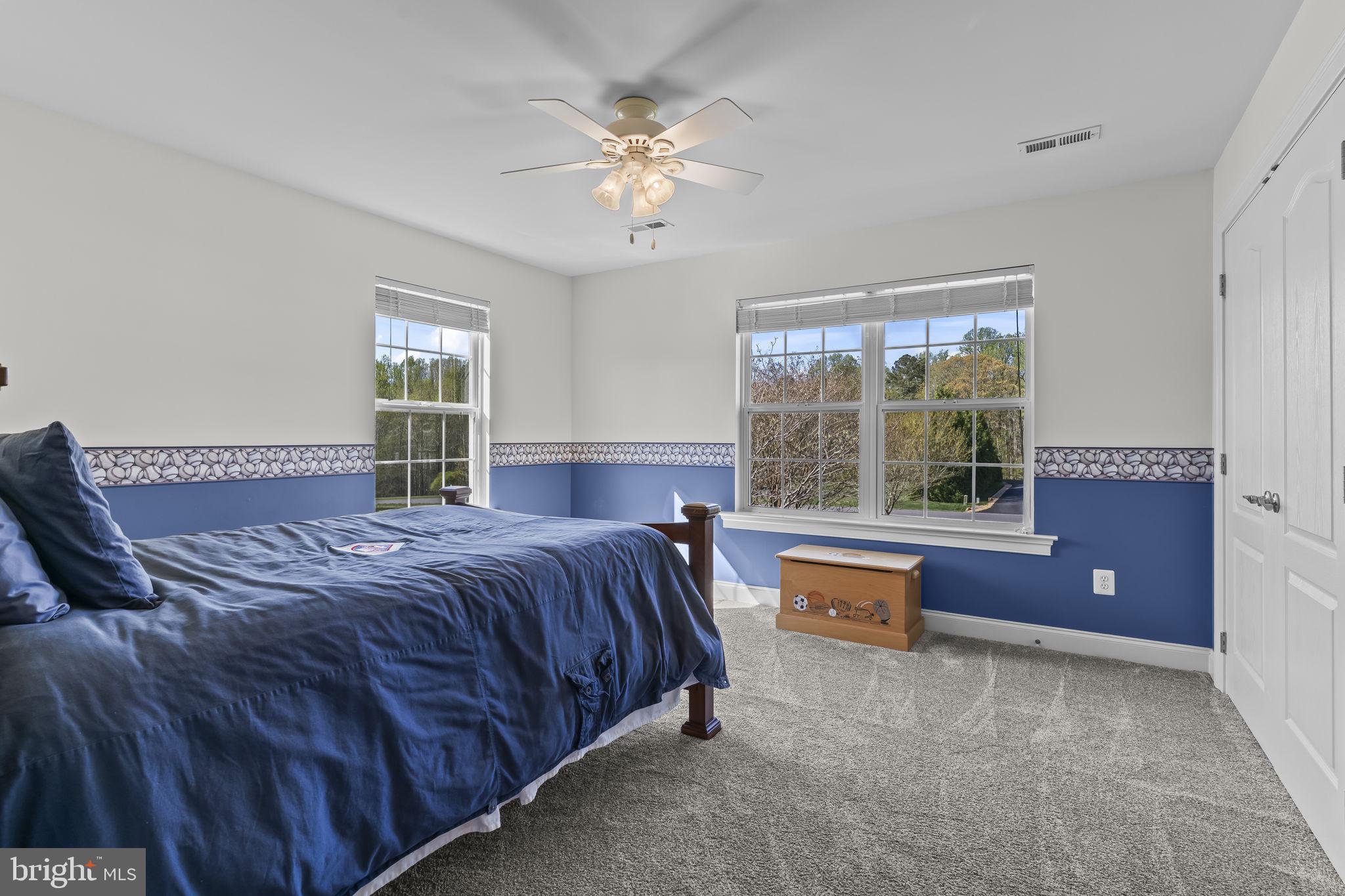 TWIN PONDS - Residential