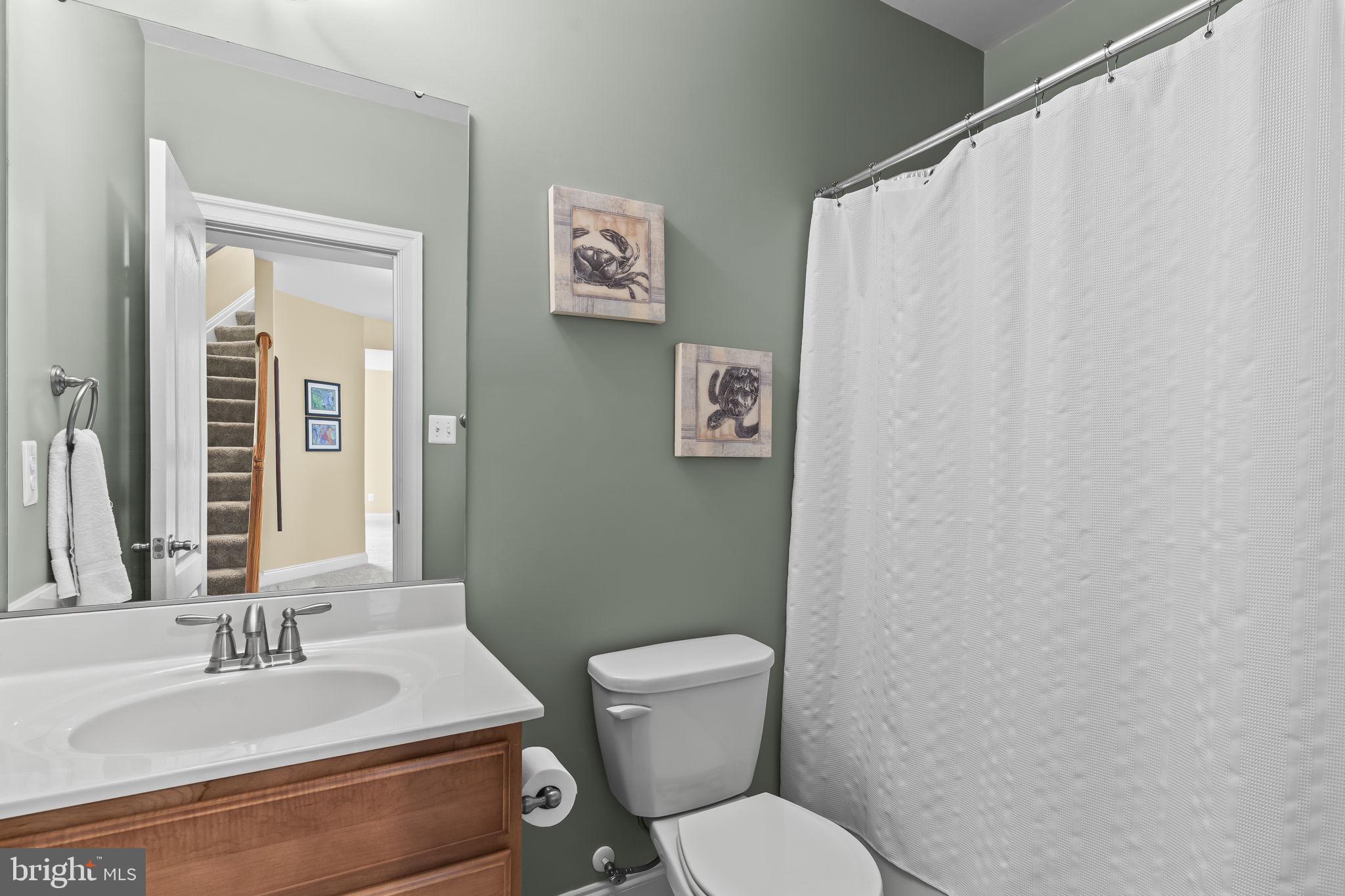 TWIN PONDS - Residential