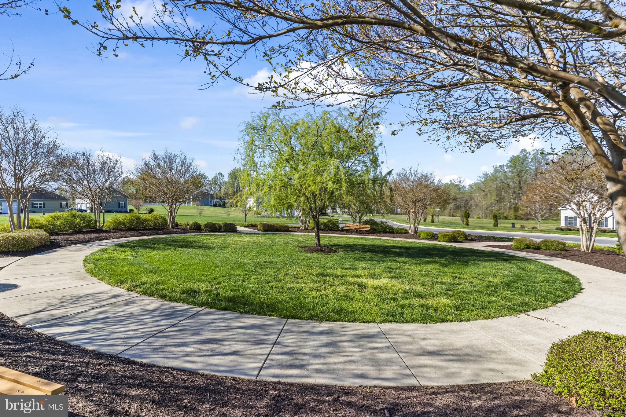 TWIN PONDS - Residential