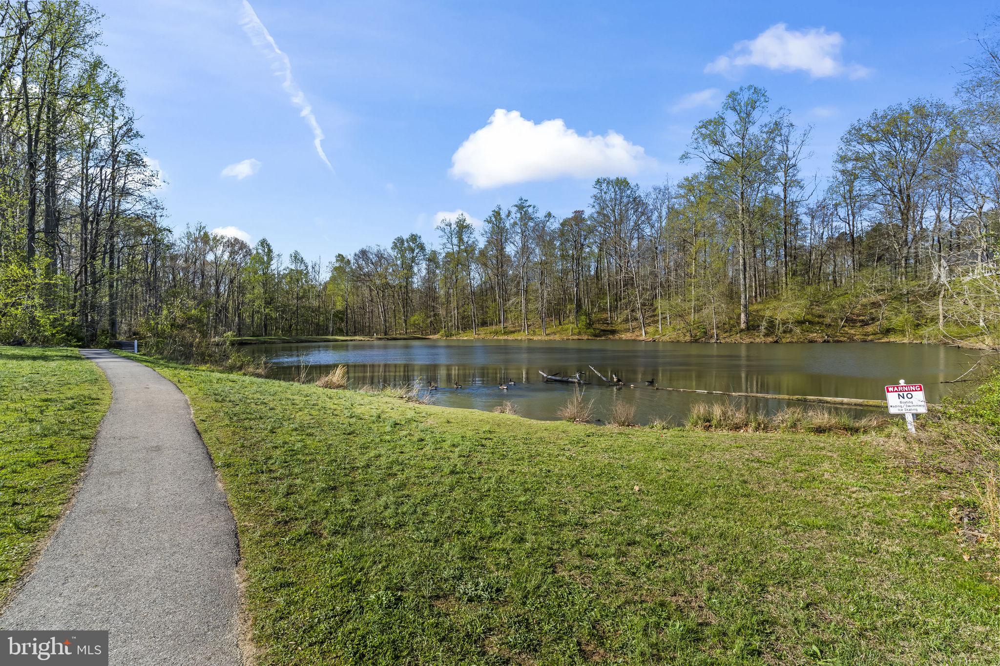 TWIN PONDS - Residential