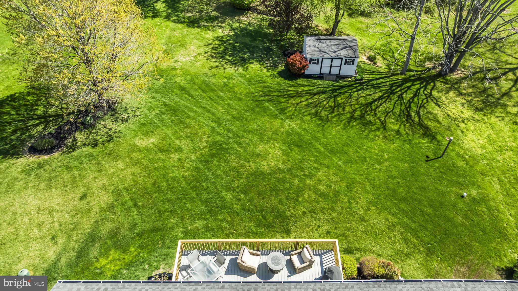 TWIN PONDS - Residential