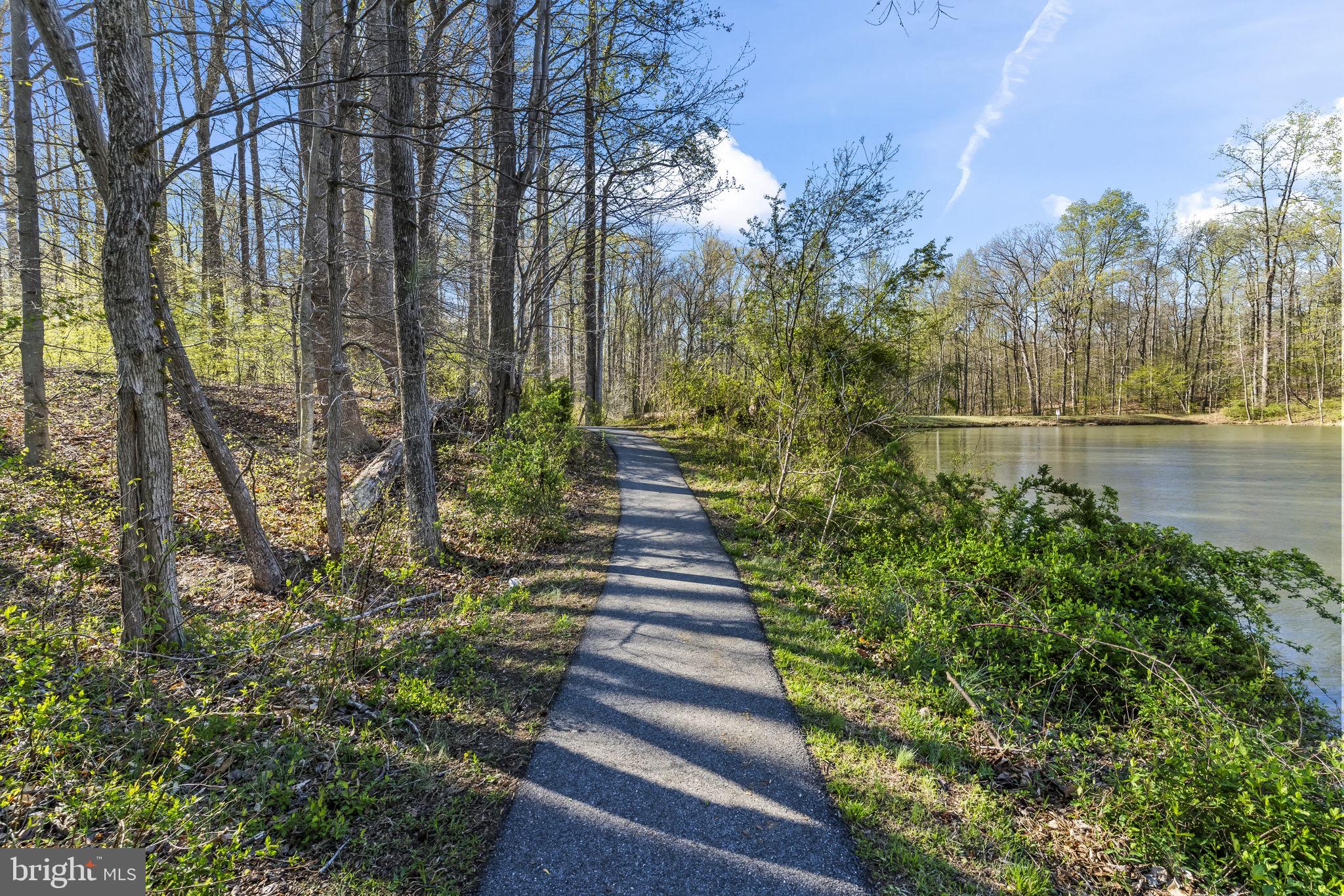 TWIN PONDS - Residential