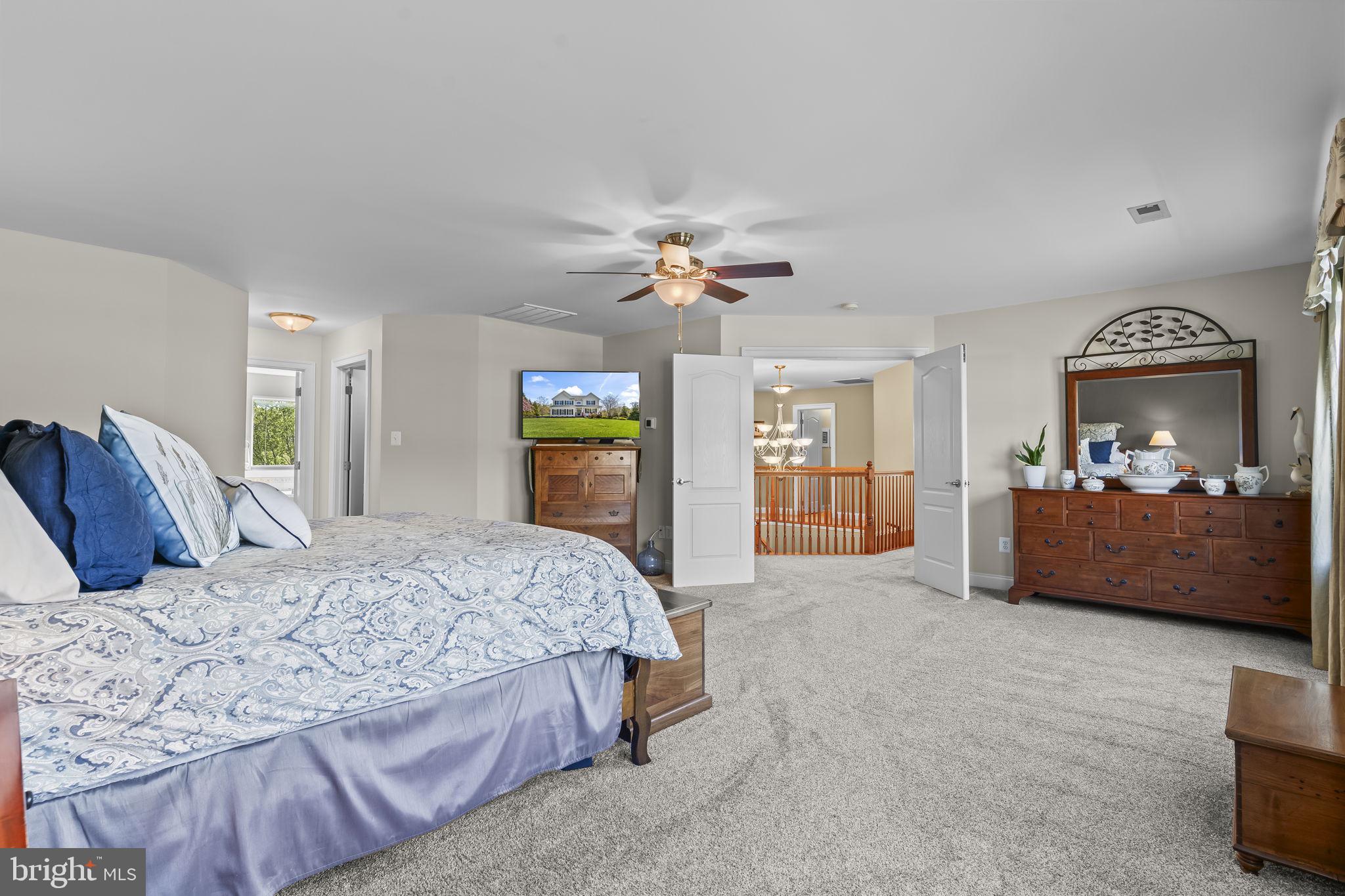 TWIN PONDS - Residential