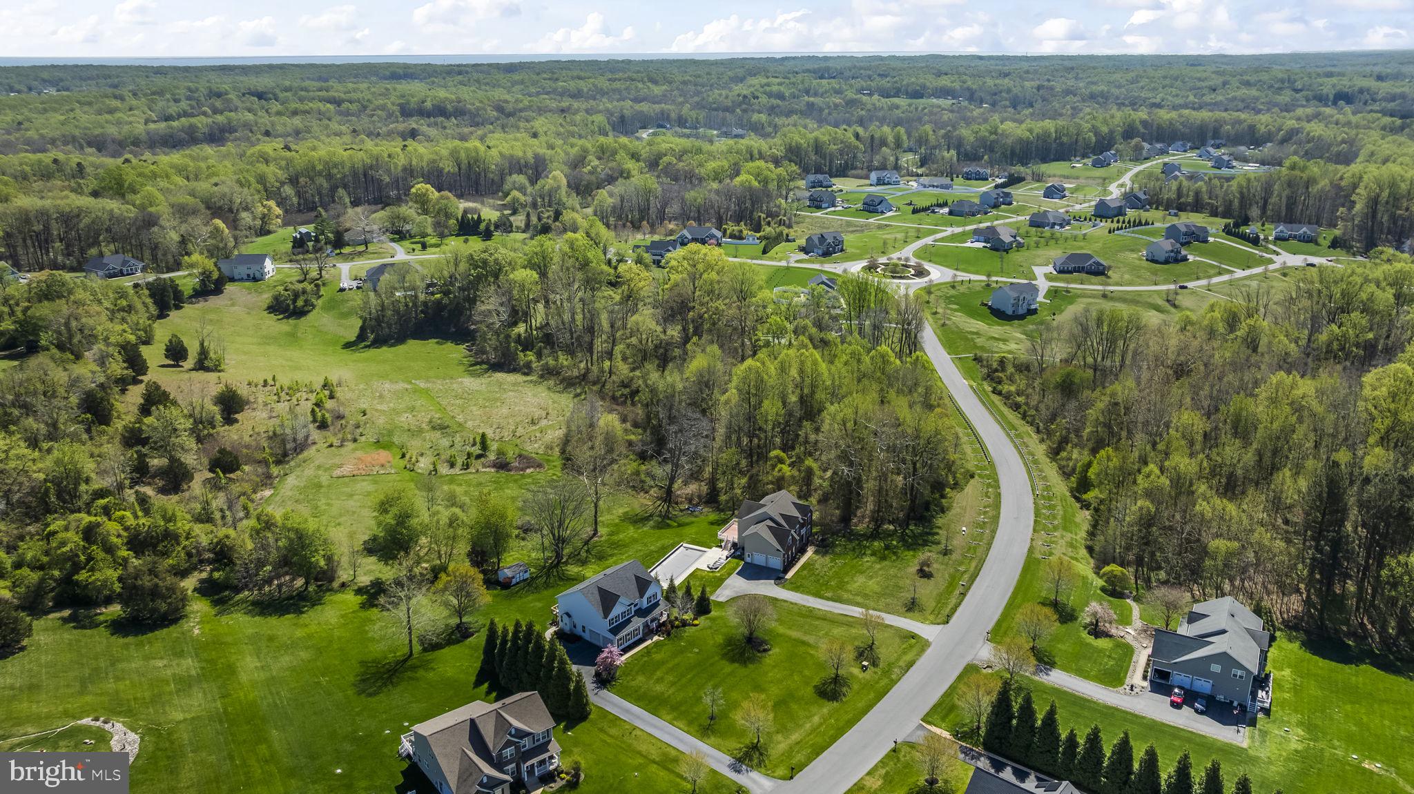 TWIN PONDS - Residential
