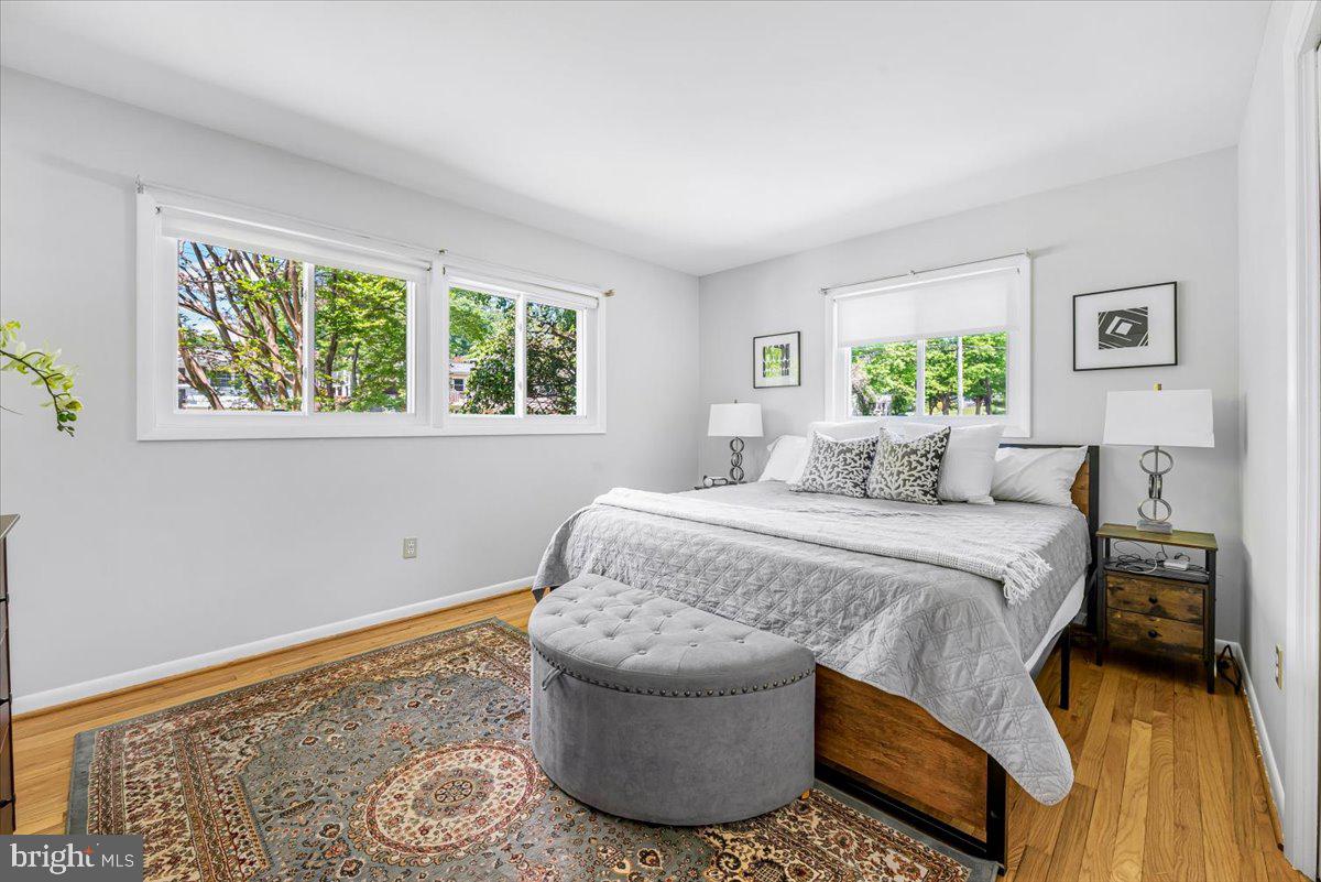 MANOR WOODS - Residential