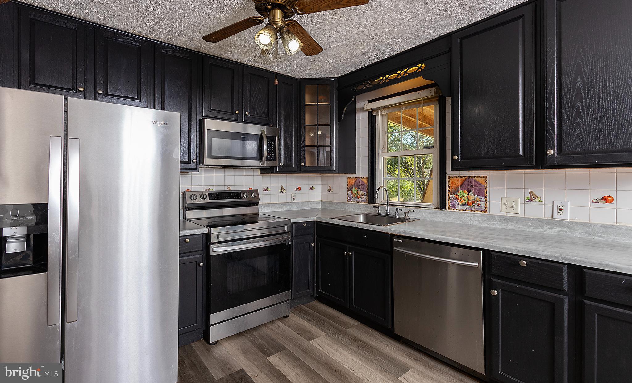 CROOKED HILL FARMS - Residential