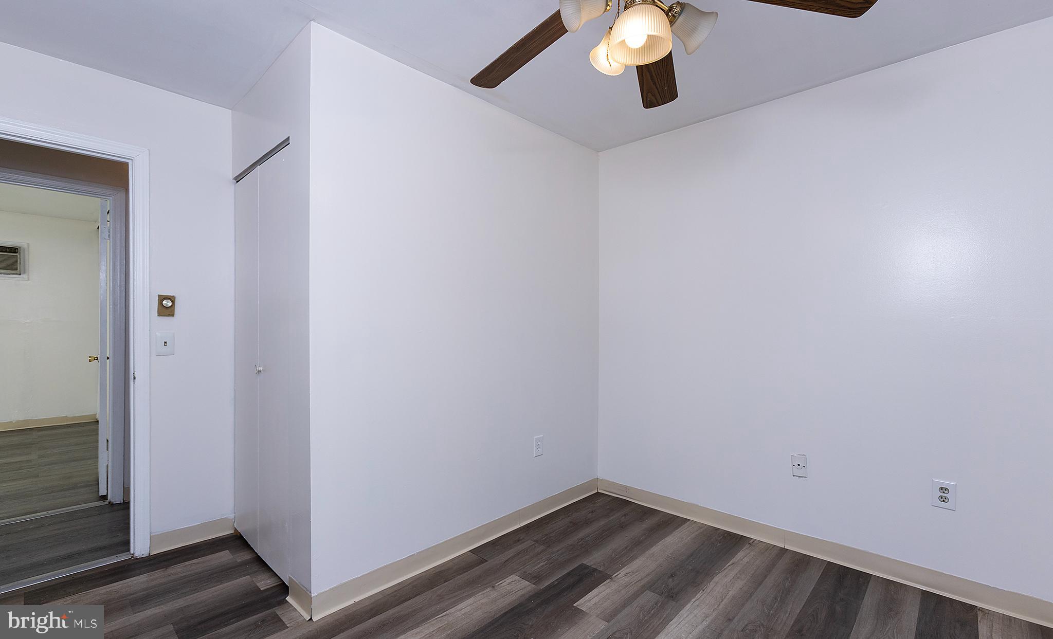 CROOKED HILL FARMS - Residential