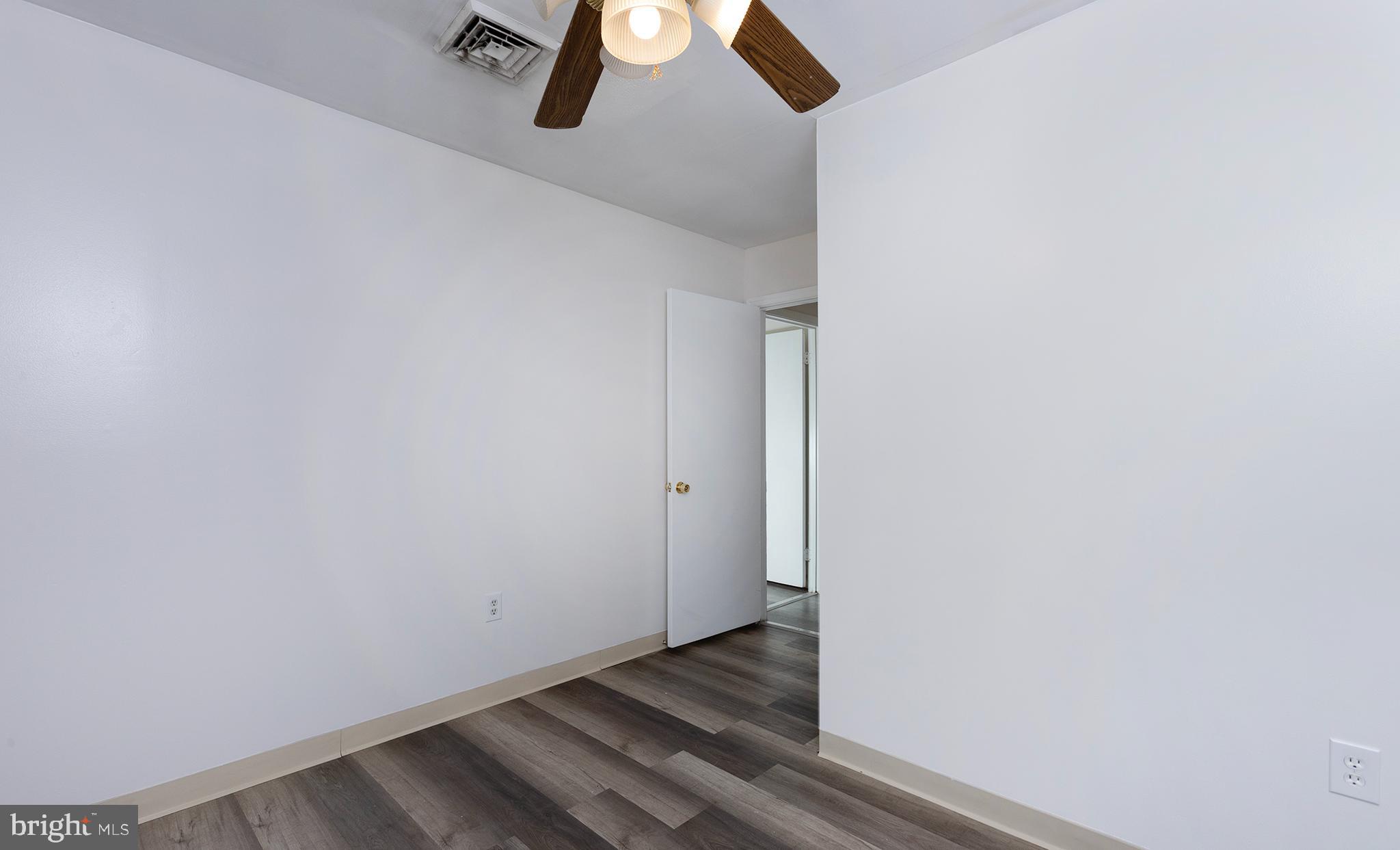 CROOKED HILL FARMS - Residential