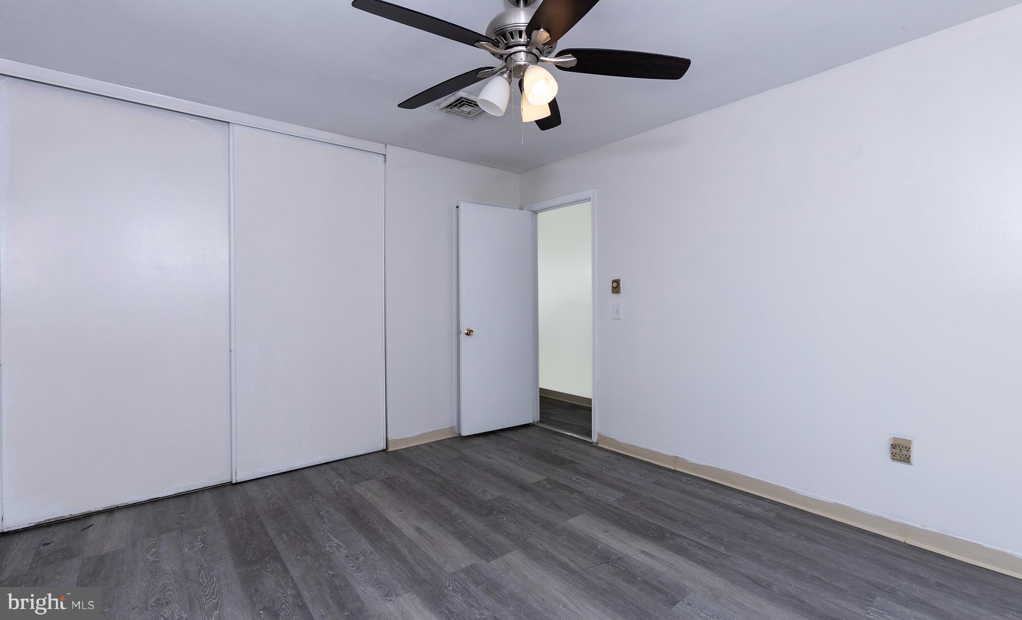 CROOKED HILL FARMS - Residential