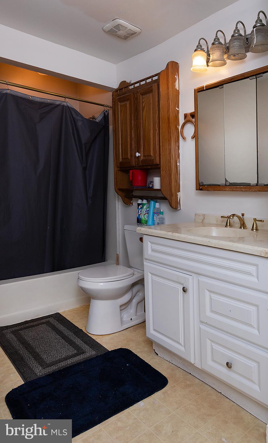 CROOKED HILL FARMS - Residential