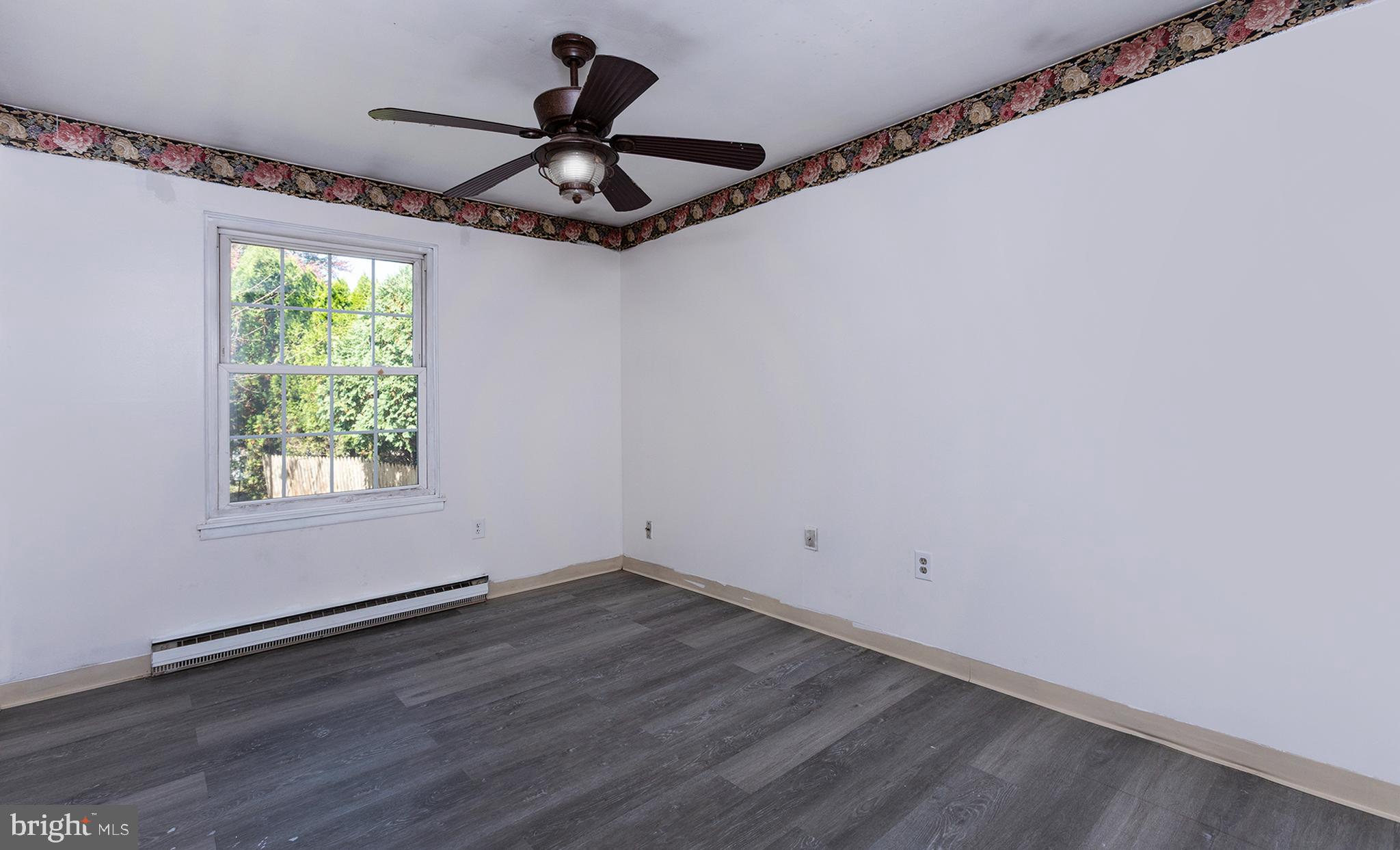 CROOKED HILL FARMS - Residential