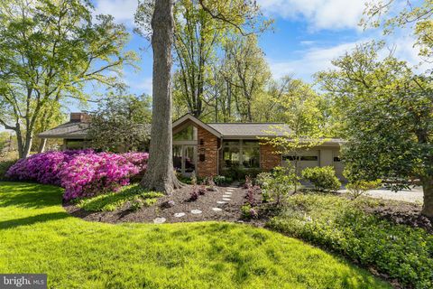 3440 MANSFIELD ROAD FALLS CHURCH VA 22041