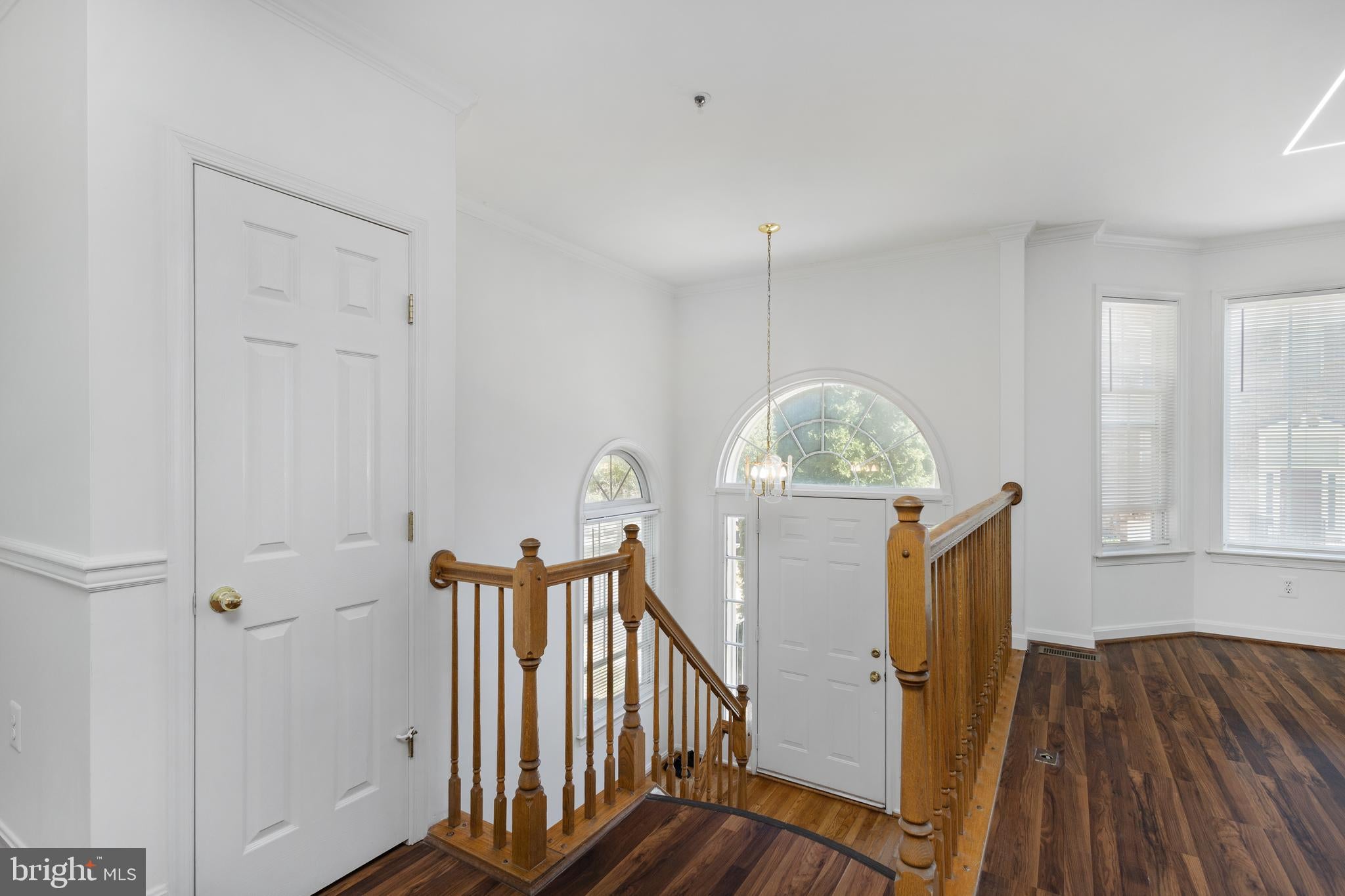 18506 CARRIAGE WALK CIRCLE