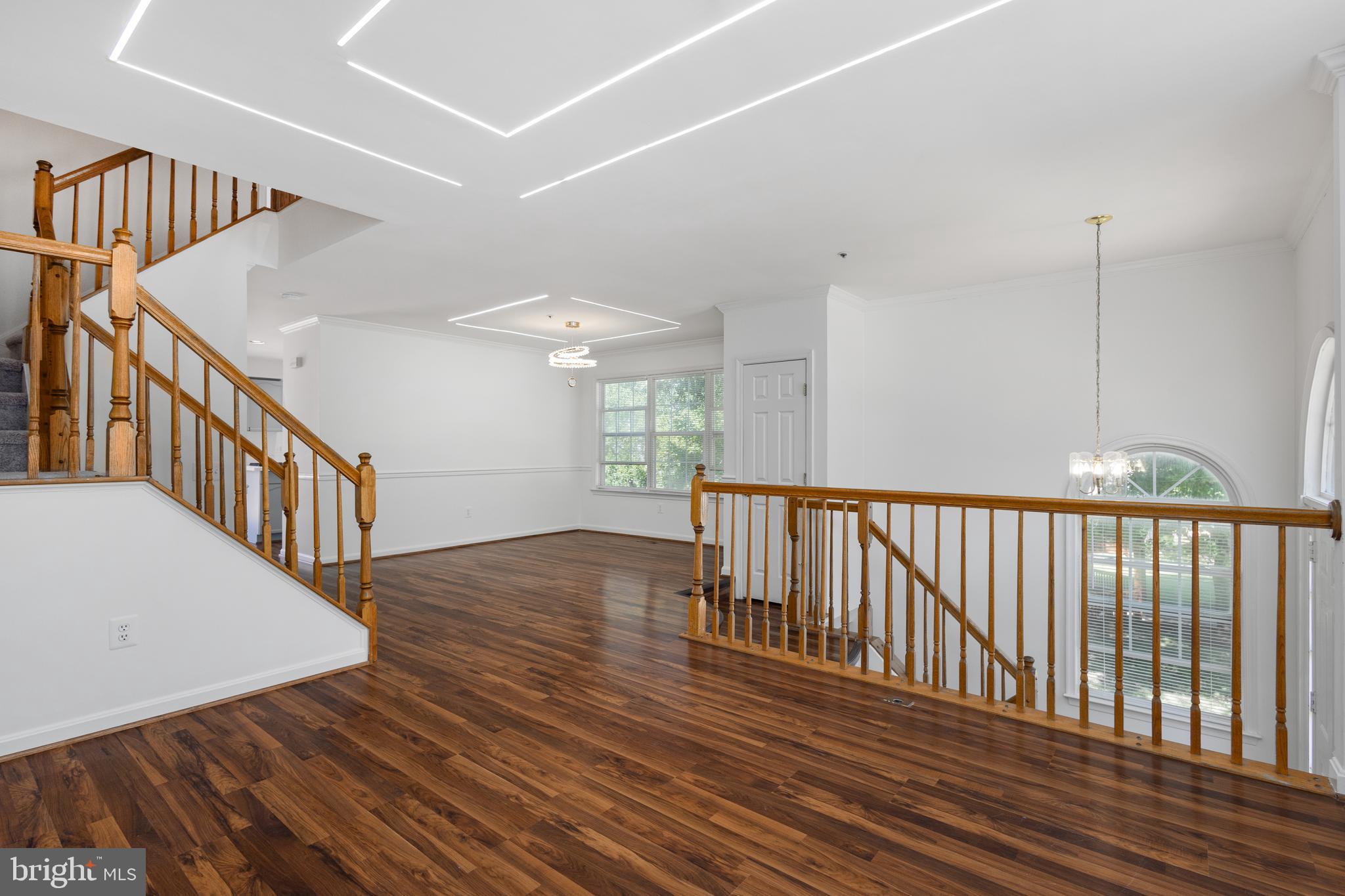 18506 CARRIAGE WALK CIRCLE