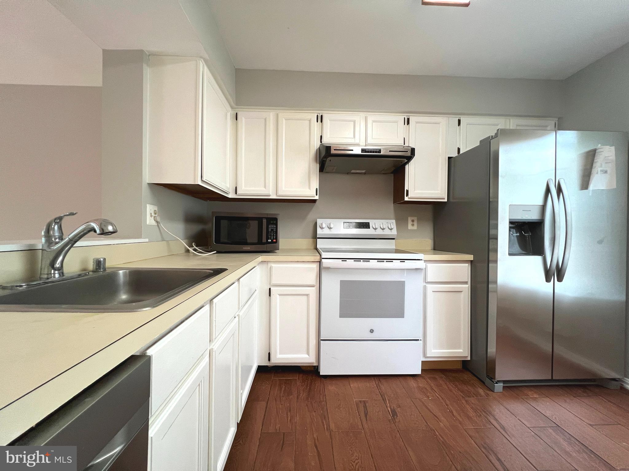 DORSEY SEARCH - Residential Lease