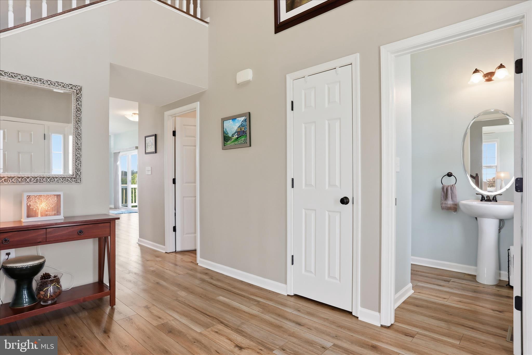 445 HOLLAND DRIVE