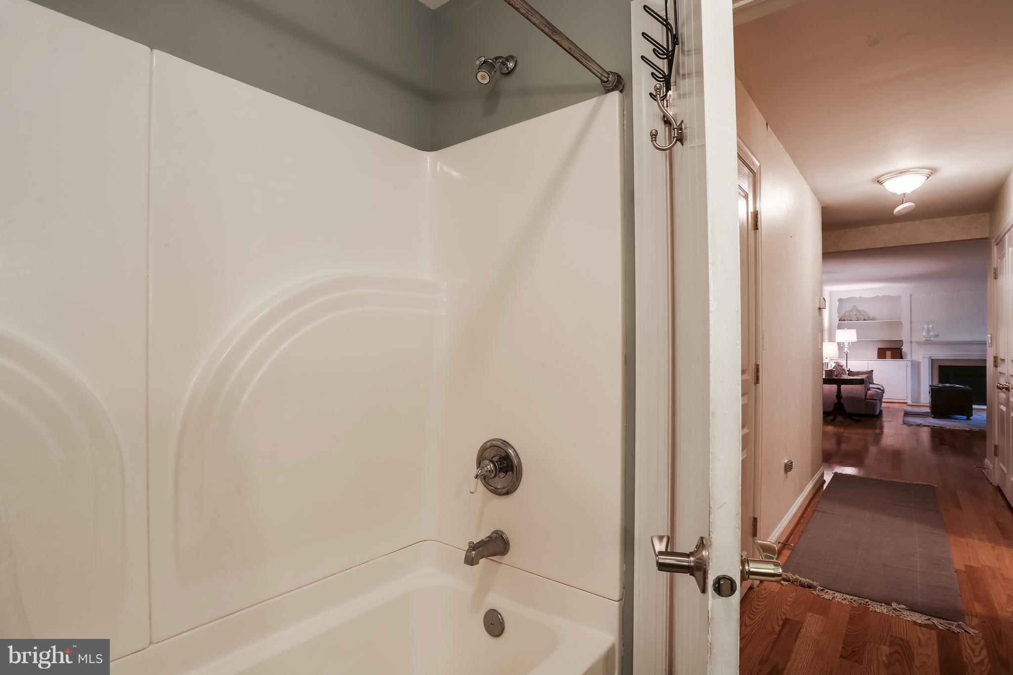 CHARTWELL ON THE SEVERN - Residential Lease