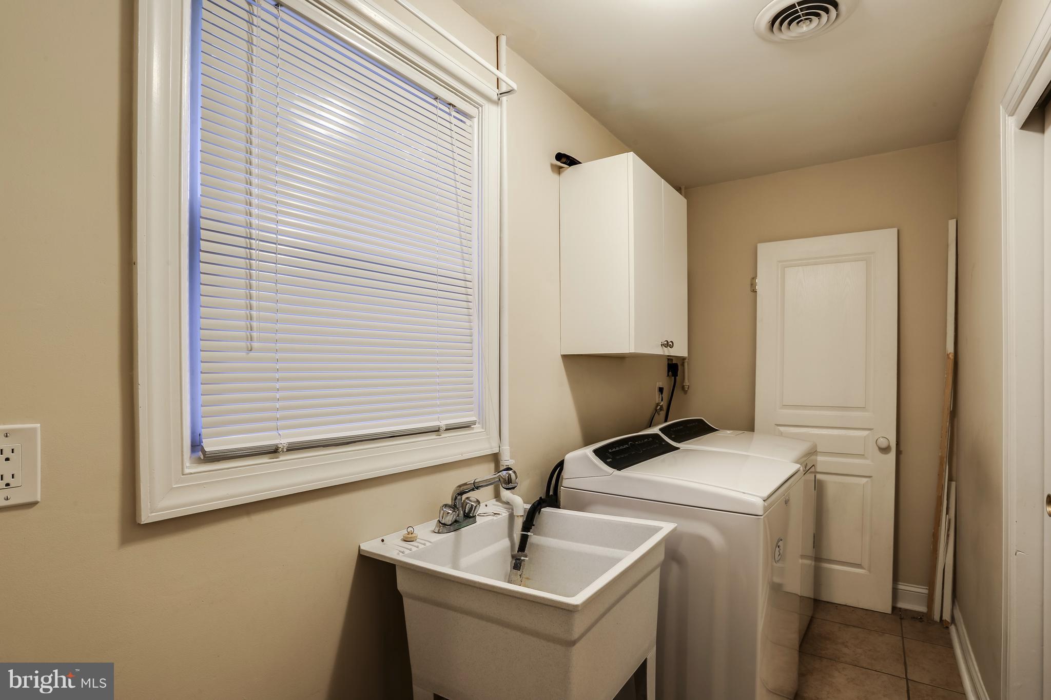 CHARTWELL ON THE SEVERN - Residential Lease