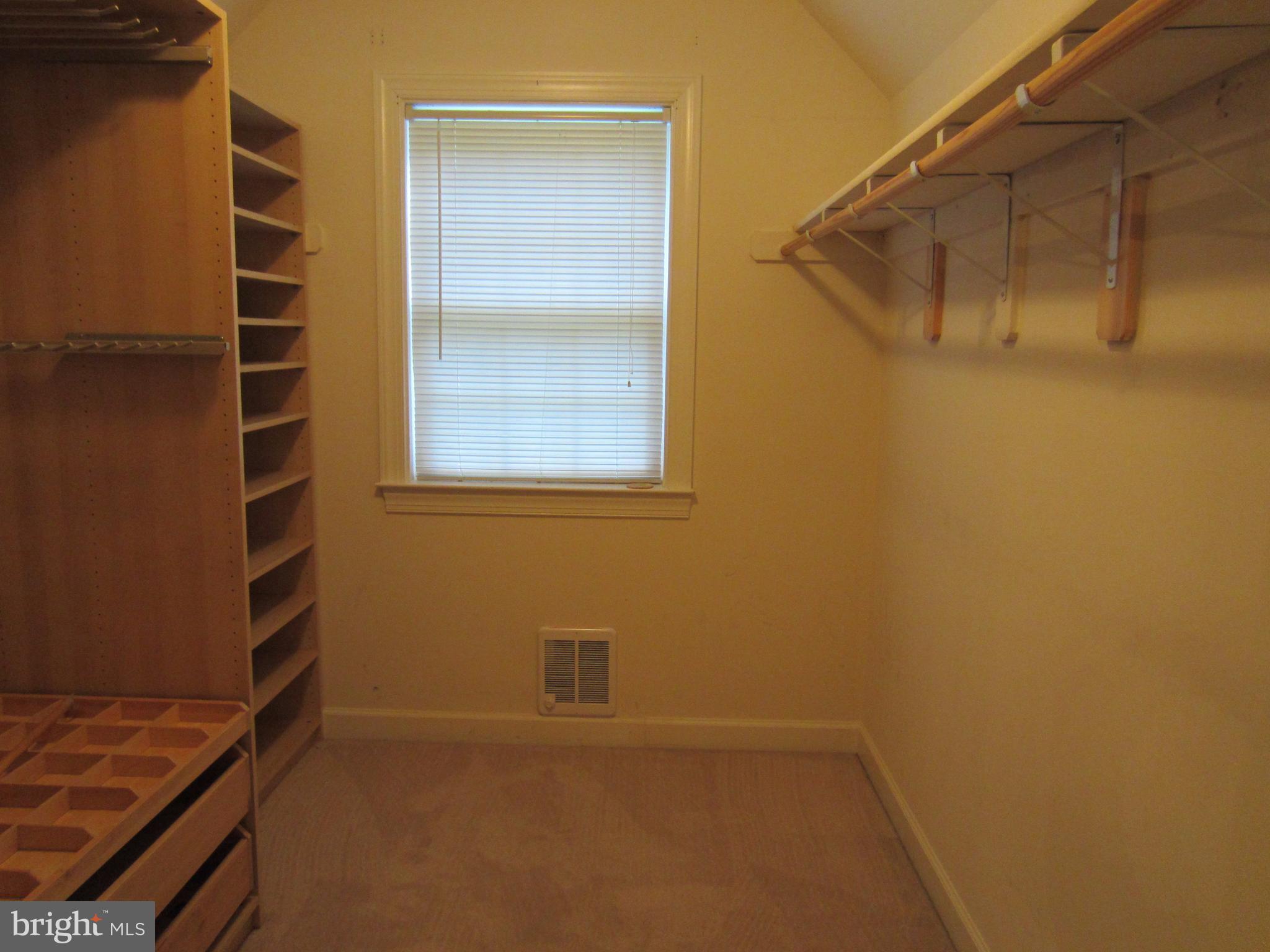 RICHLAND FOREST - Residential Lease