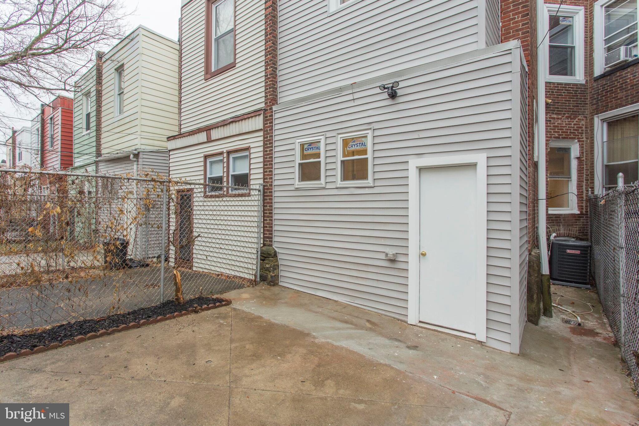 WEST PHILADELPHIA - Residential