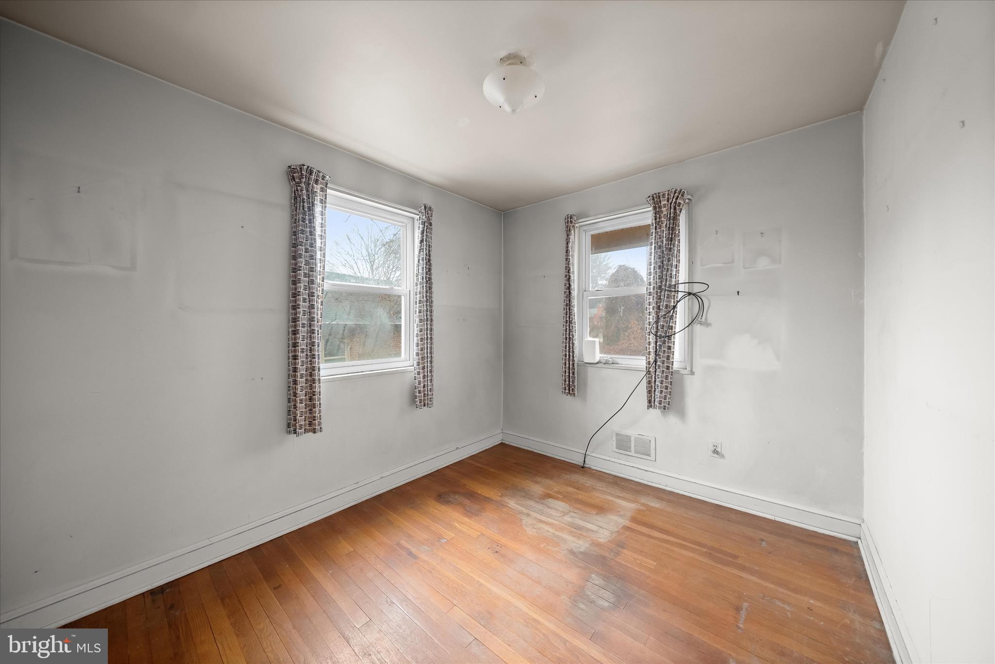 GARRETT PARK ESTATES - Residential