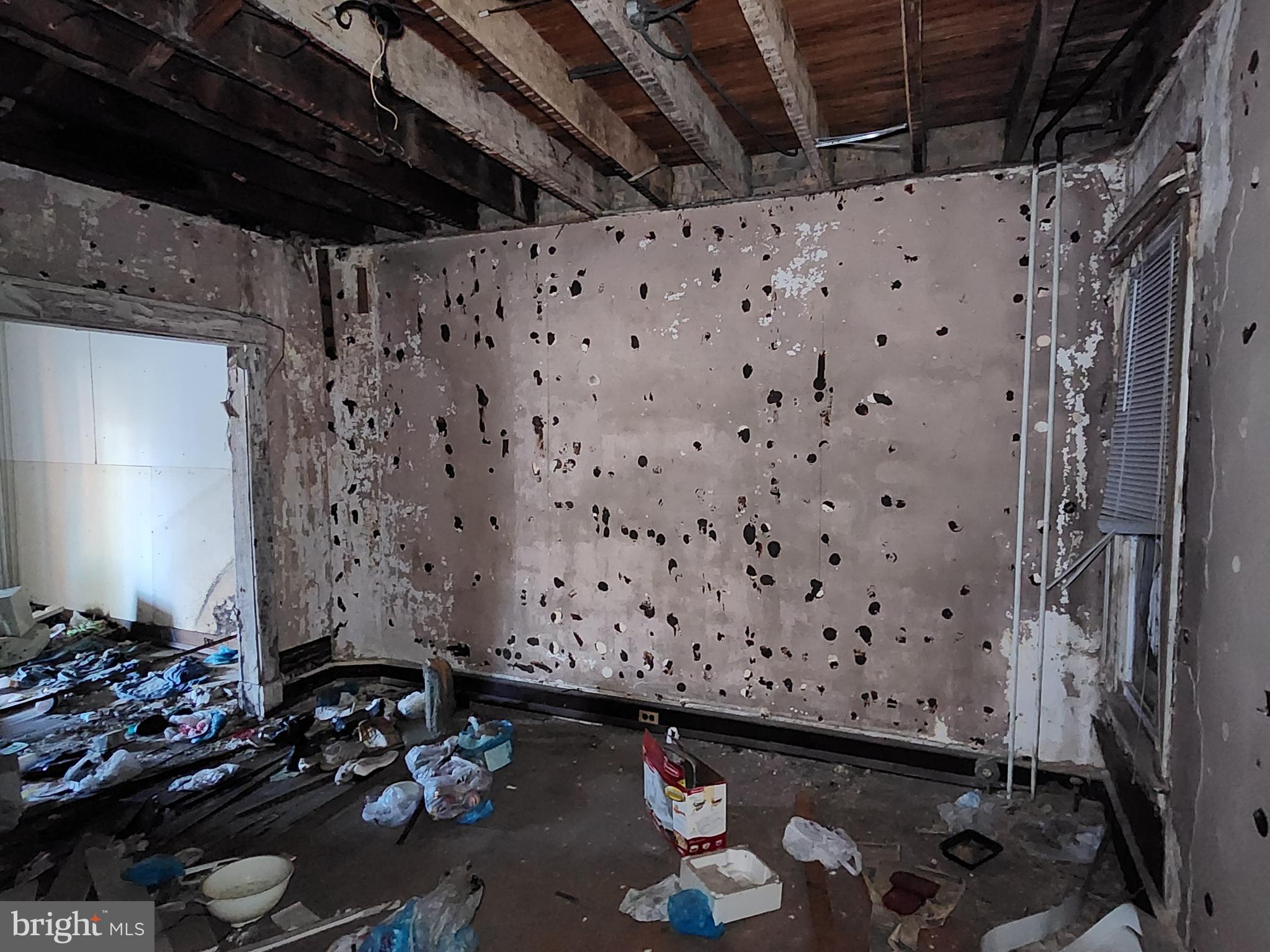 BROADWAY EAST - Residential