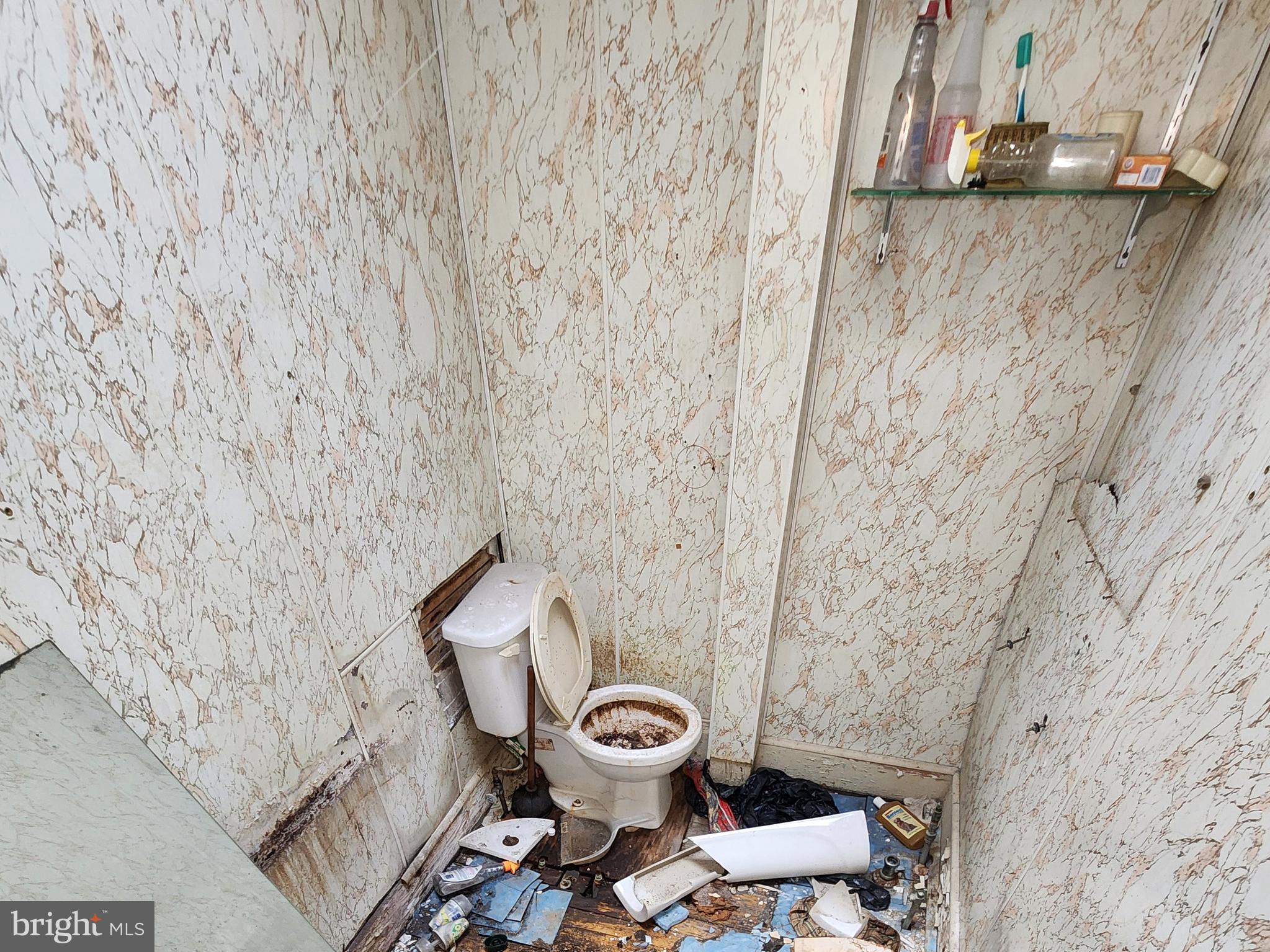 BROADWAY EAST - Residential