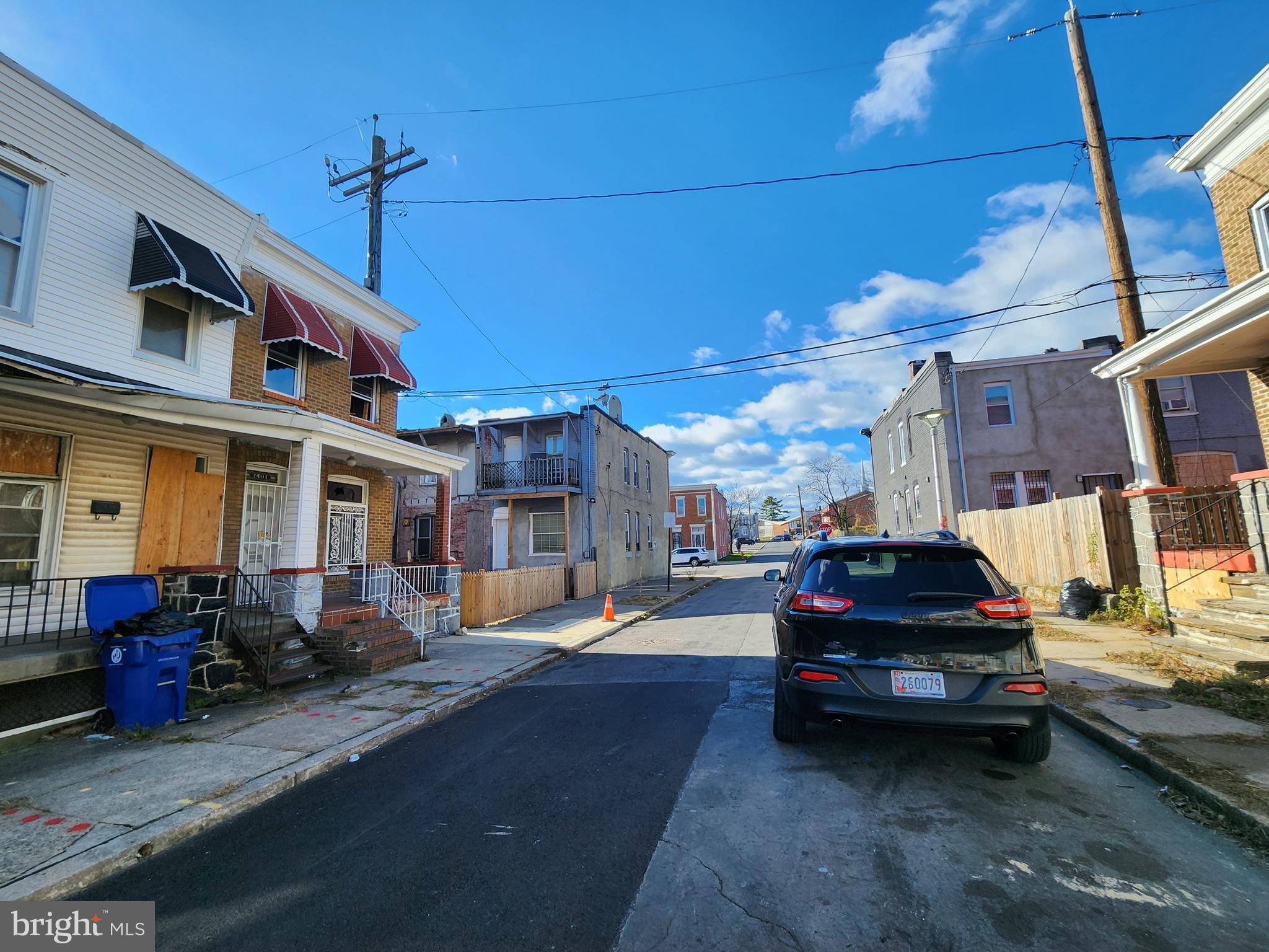 2432 E HOFFMAN STREET