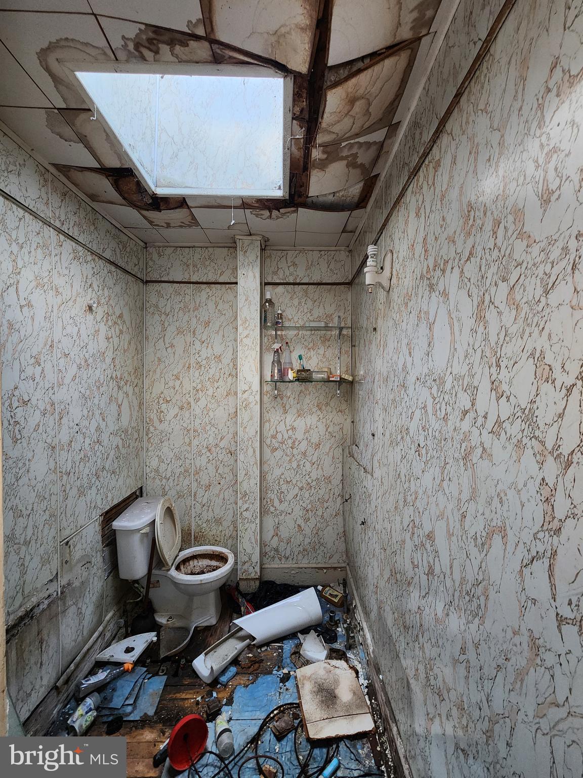 BROADWAY EAST - Residential