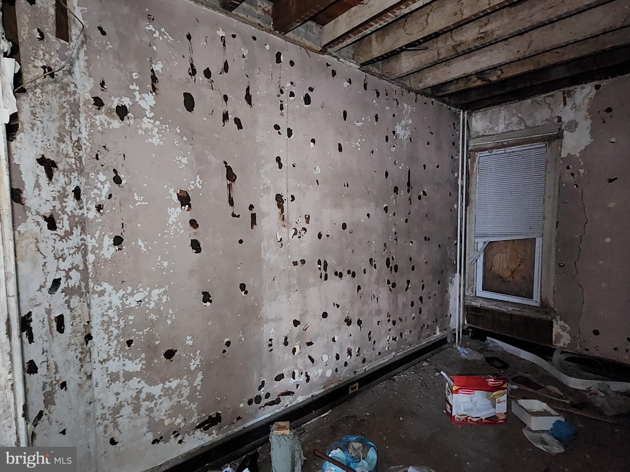 BROADWAY EAST - Residential