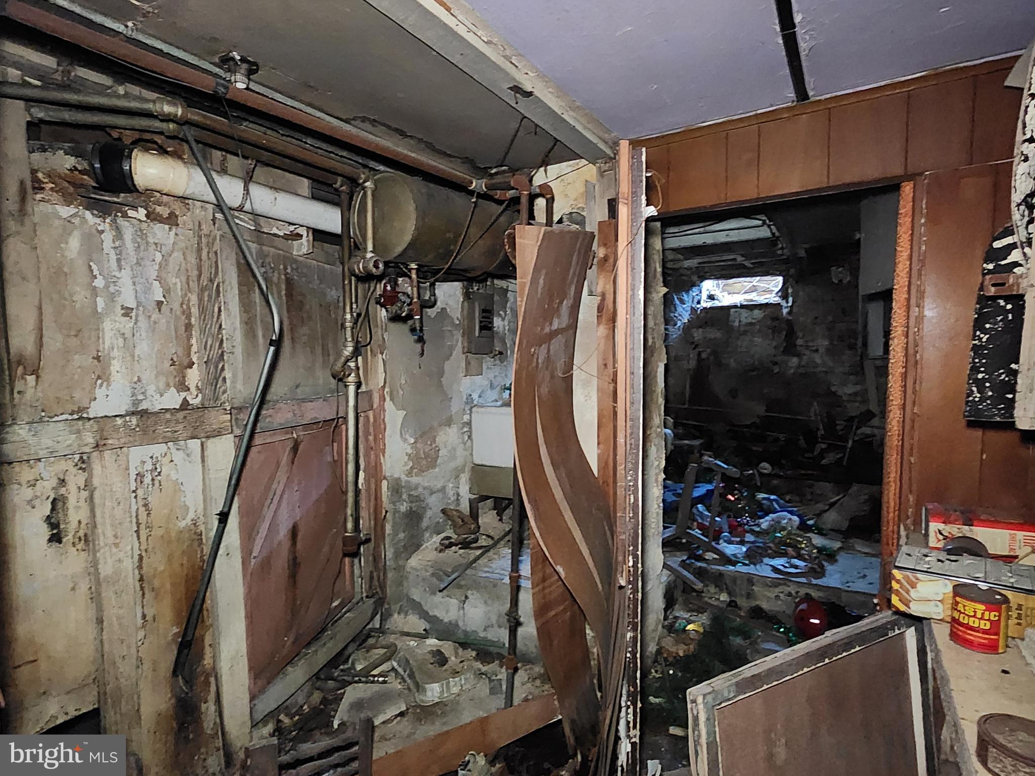 BROADWAY EAST - Residential