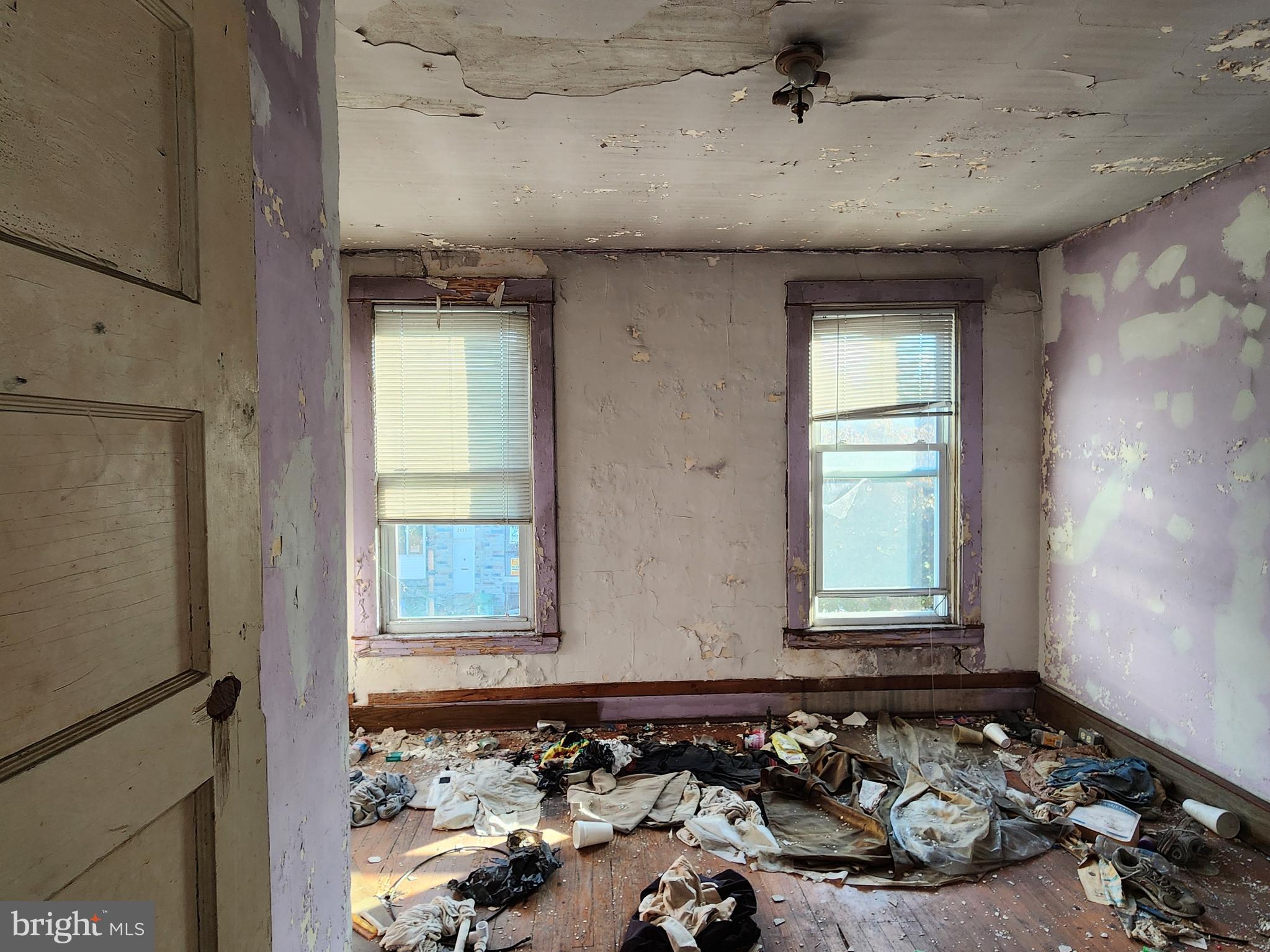 BROADWAY EAST - Residential