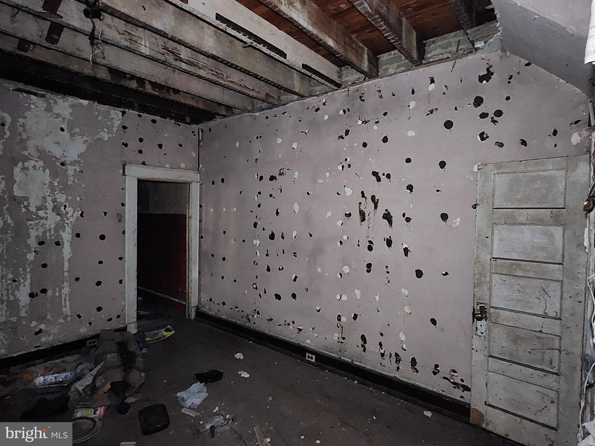 BROADWAY EAST - Residential