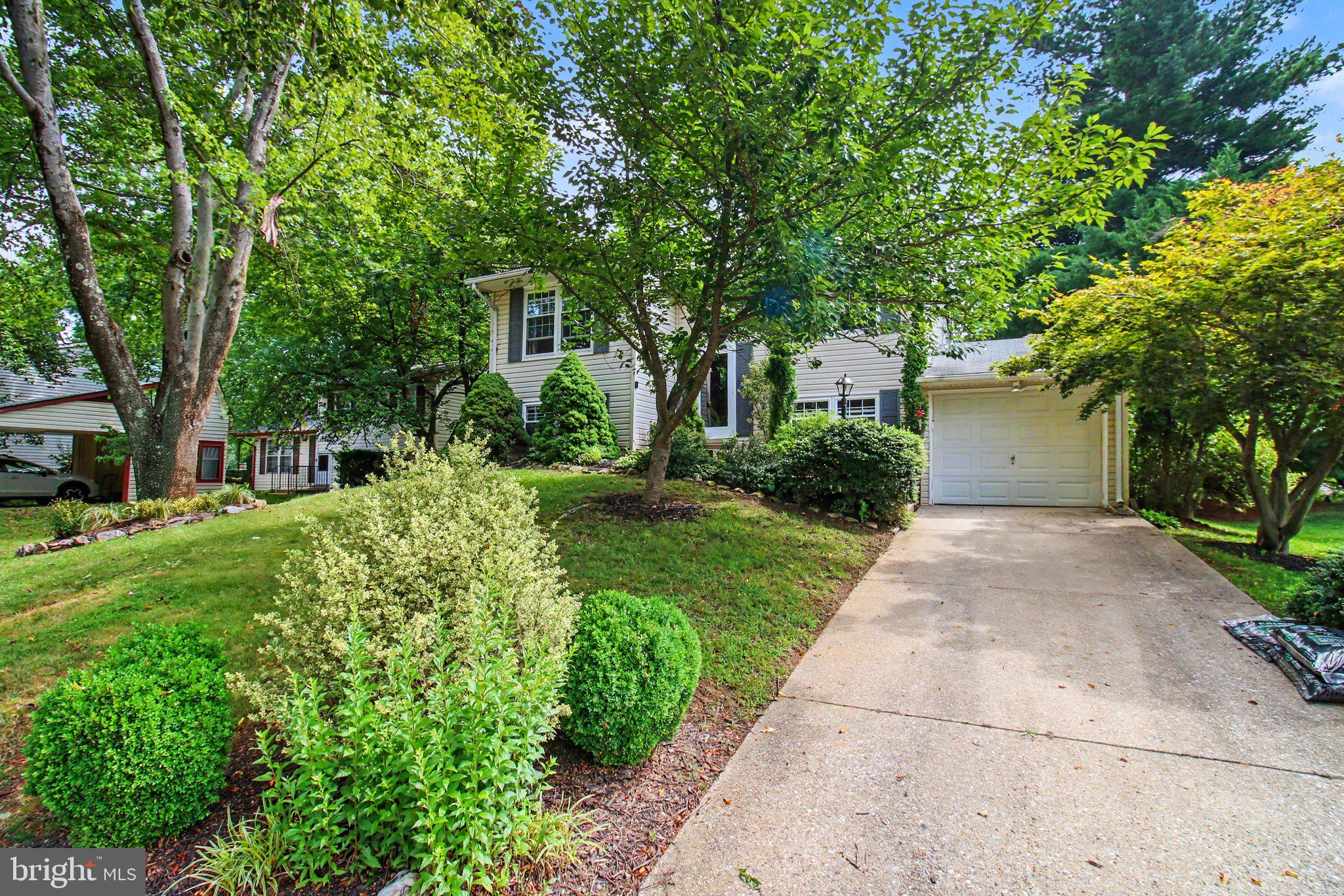 9229 CRAZYQUILT COURT
