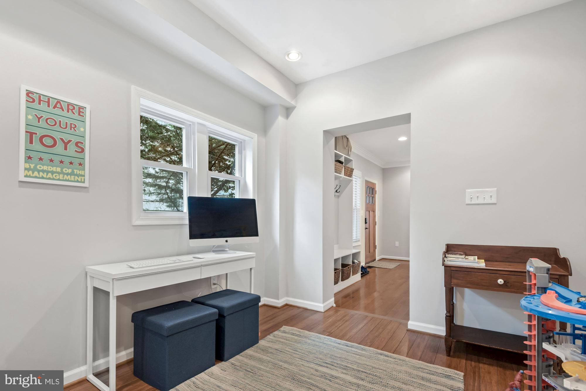 ASHTON HEIGHTS - Residential