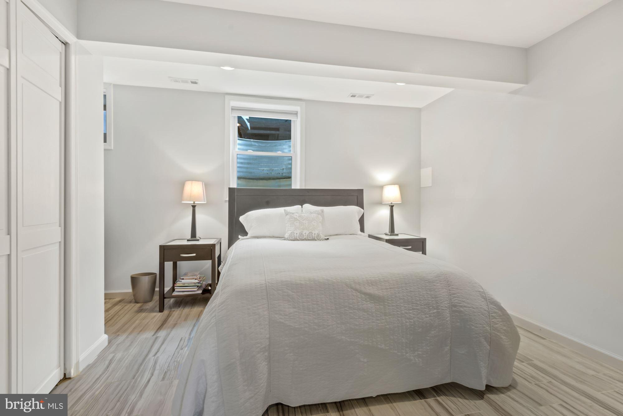 ASHTON HEIGHTS - Residential