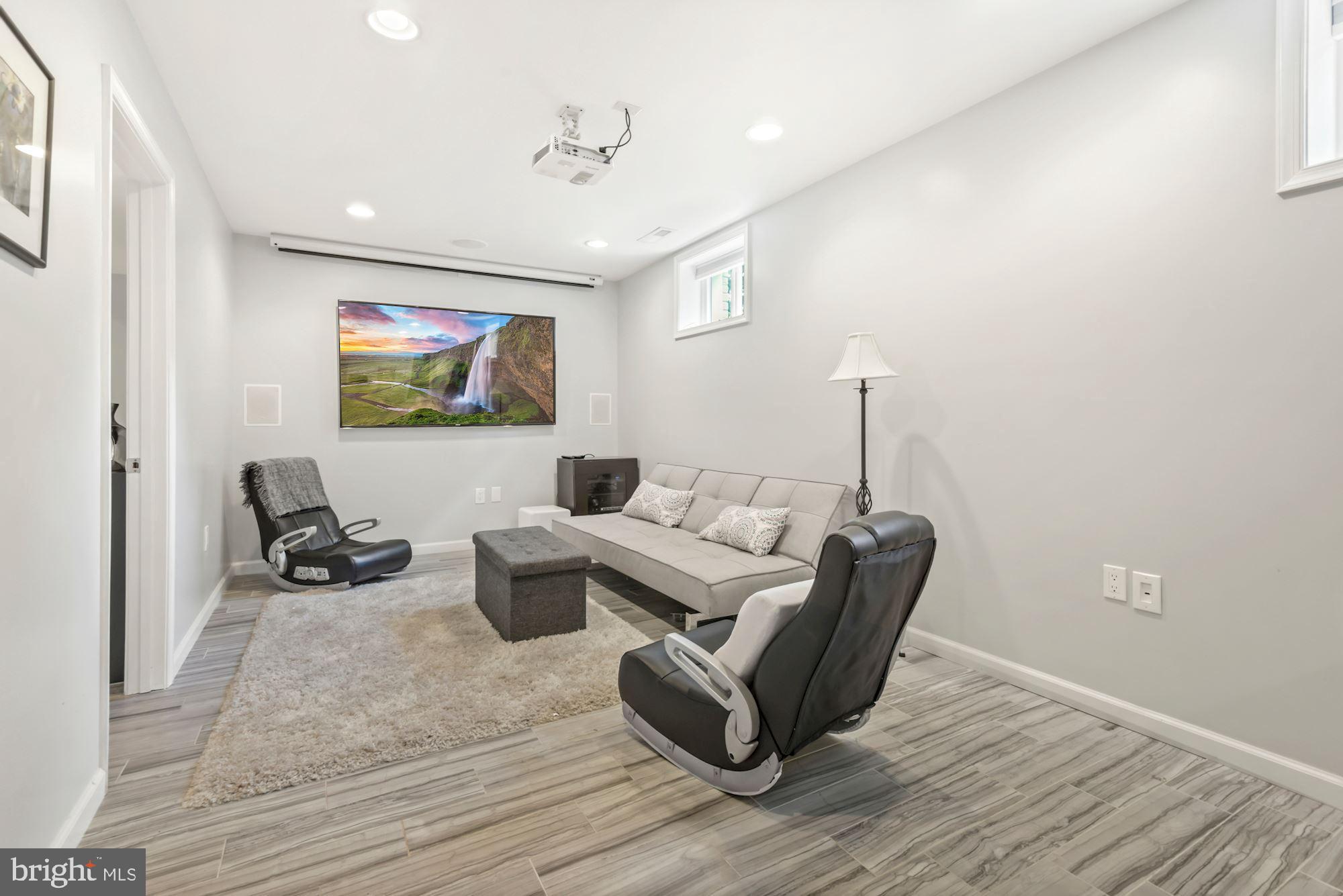 ASHTON HEIGHTS - Residential