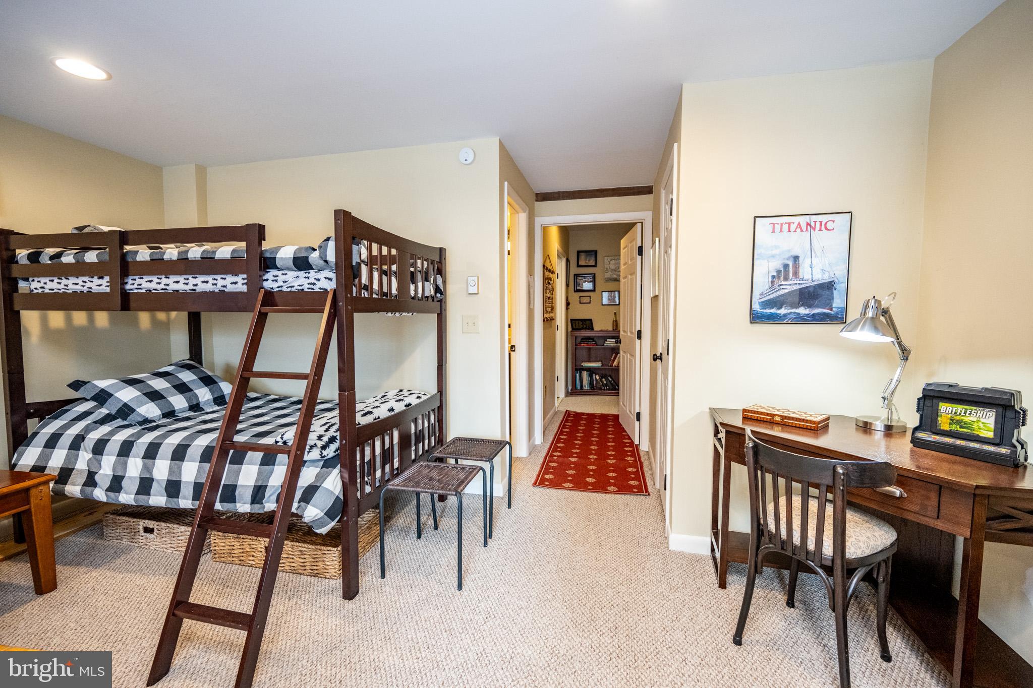 VILLAGES OF WISP - Residential