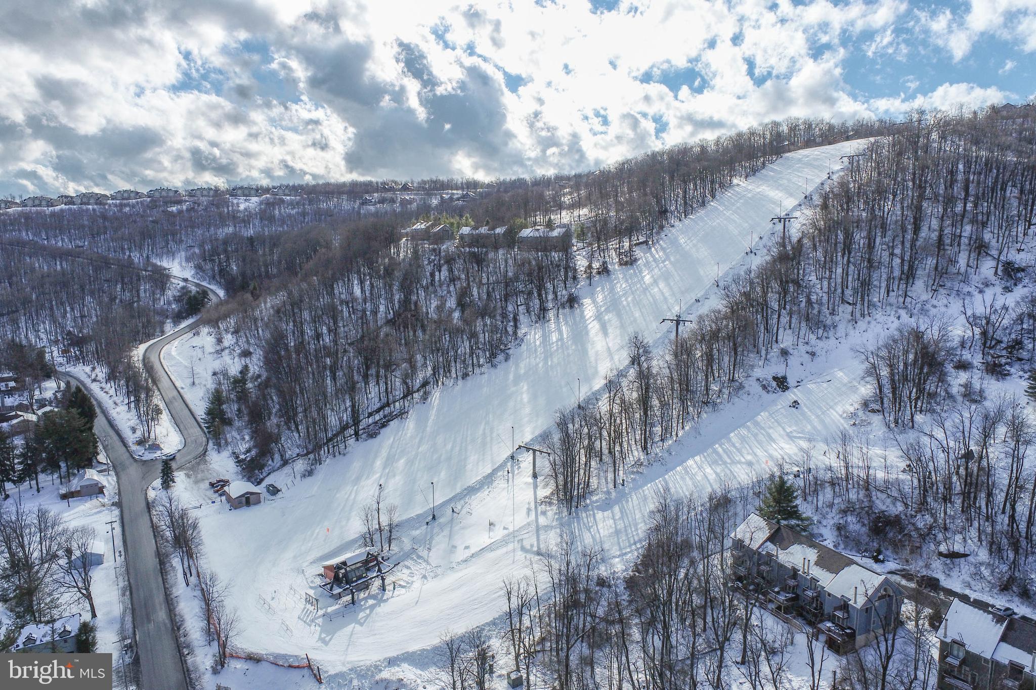 VILLAGES OF WISP - Residential