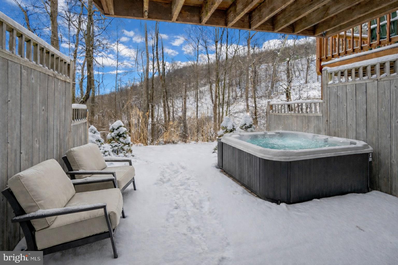 VILLAGES OF WISP - Residential