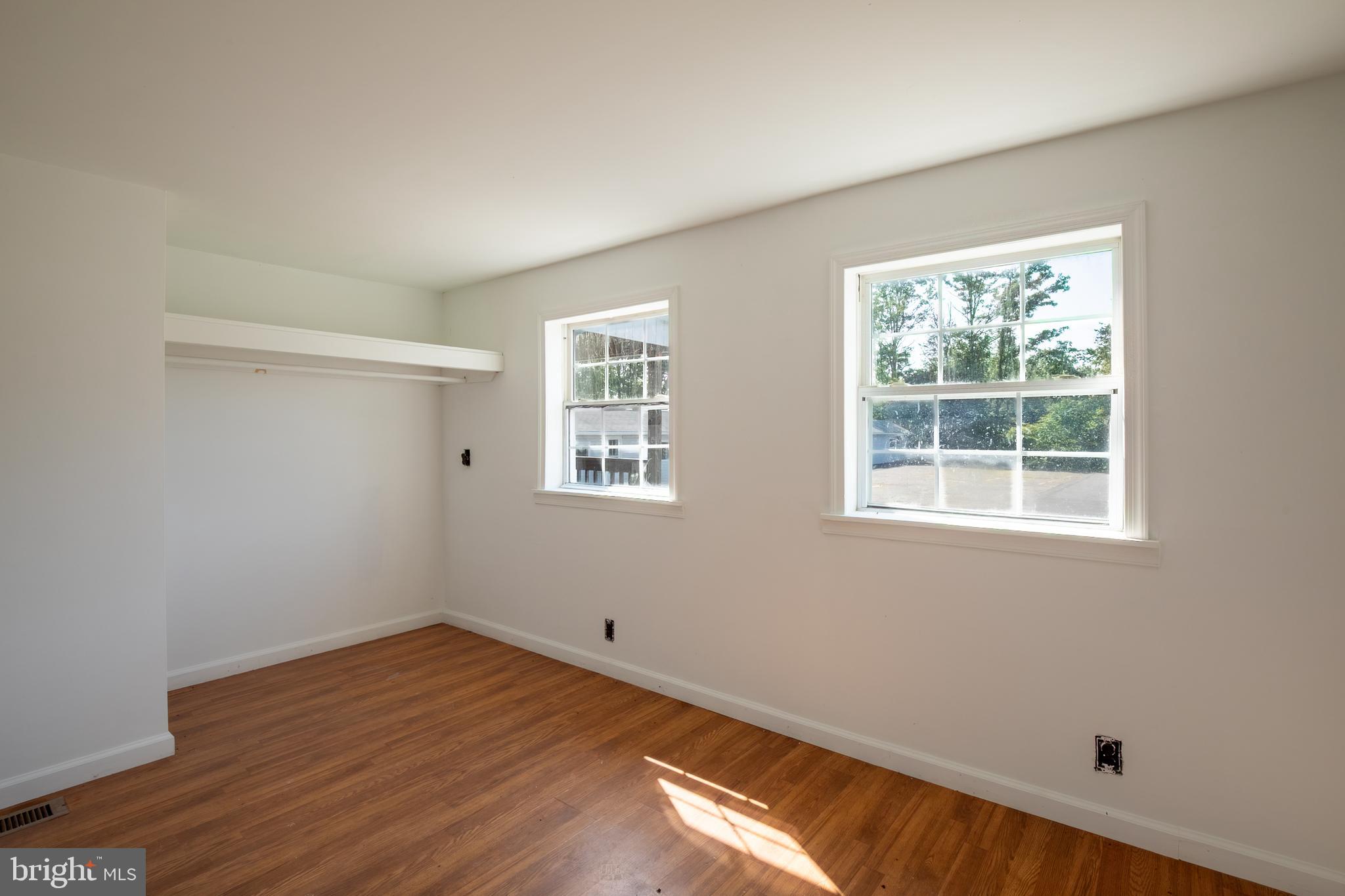 PINE VIEW ACRES - Residential Income