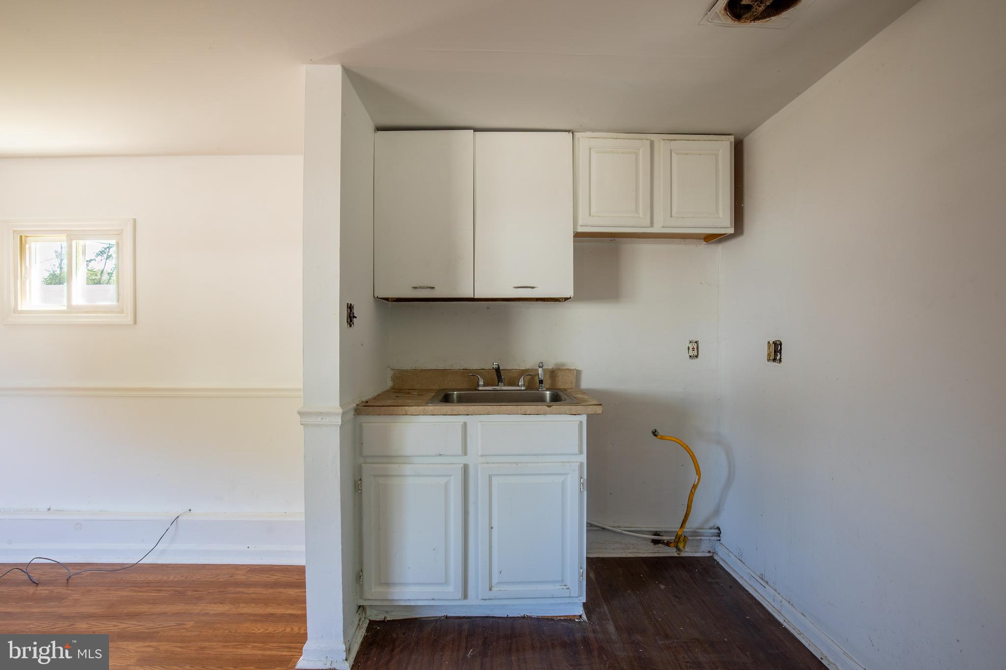 PINE VIEW ACRES - Residential Income