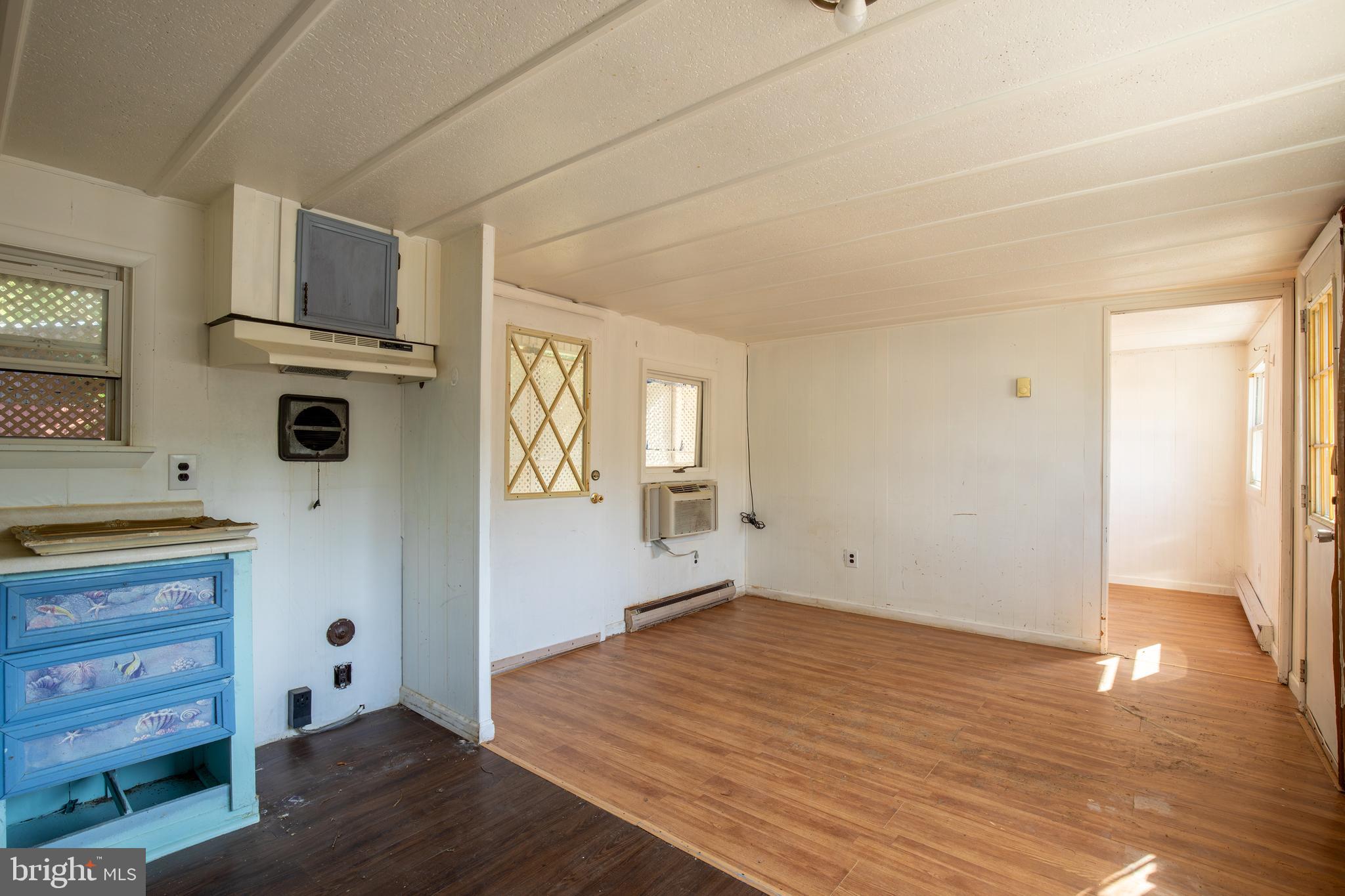 PINE VIEW ACRES - Residential Income