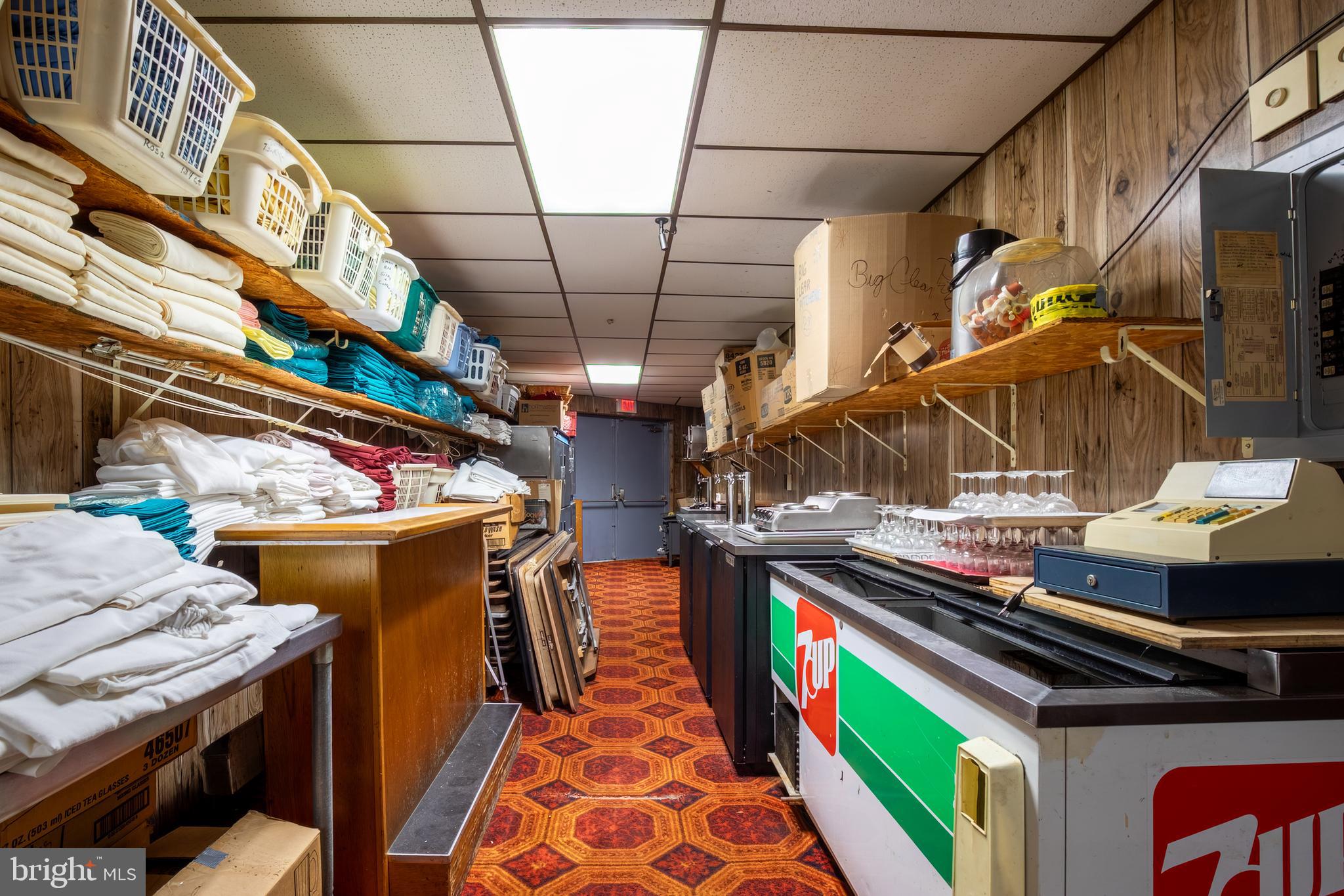 PINE VIEW ACRES - Residential Income