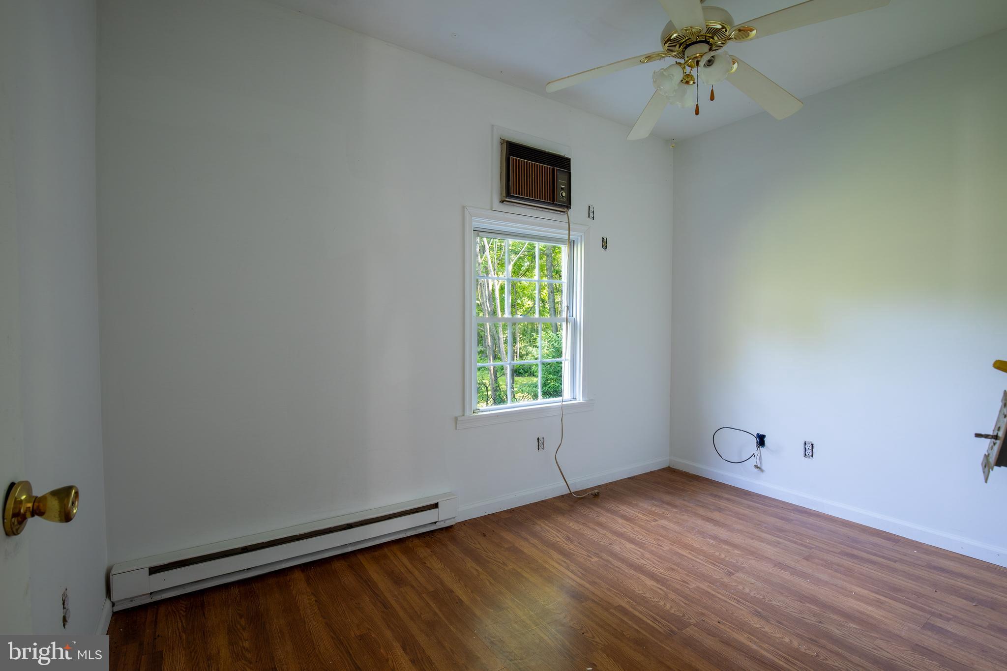 PINE VIEW ACRES - Residential Income