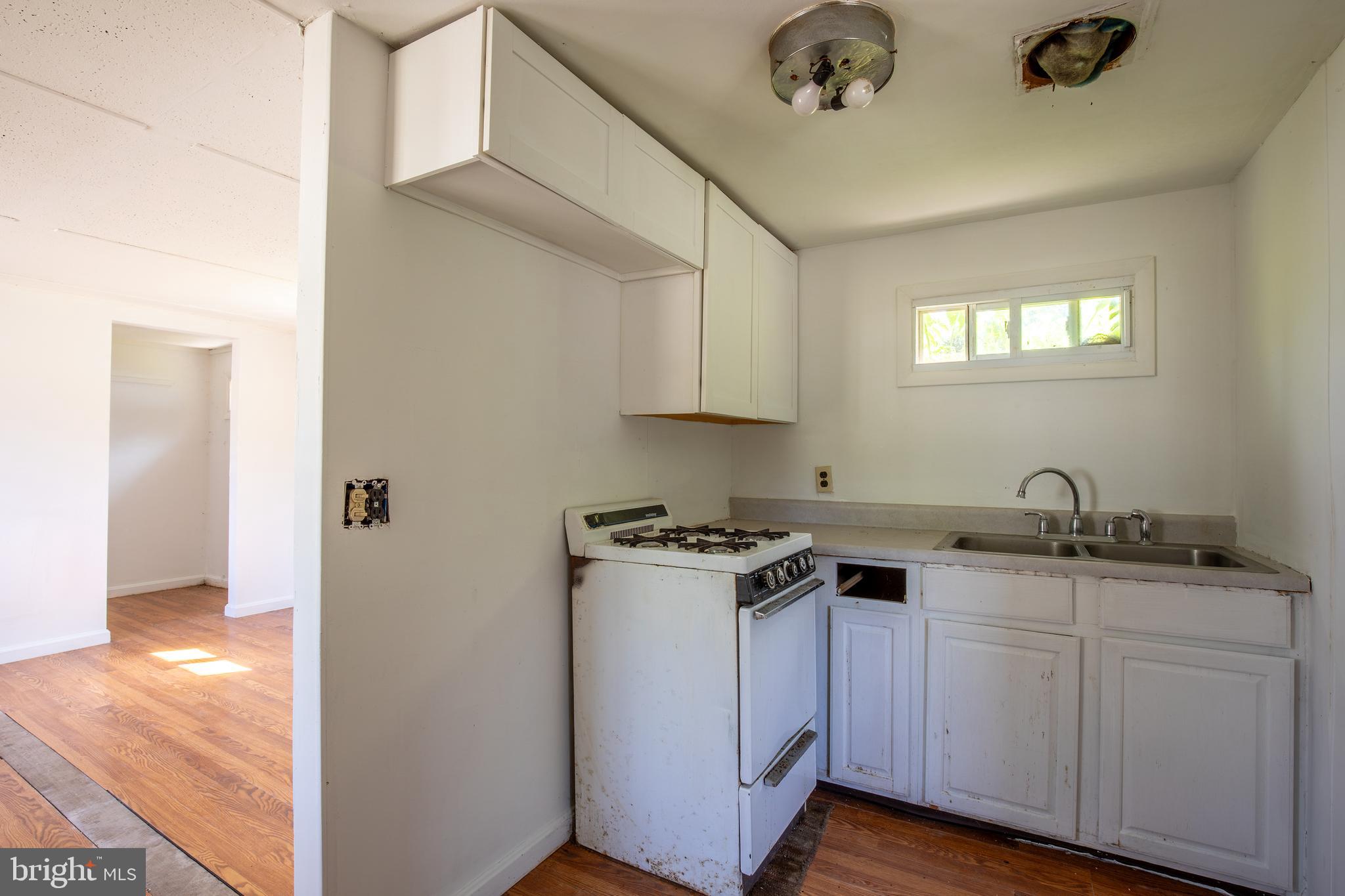 PINE VIEW ACRES - Residential Income