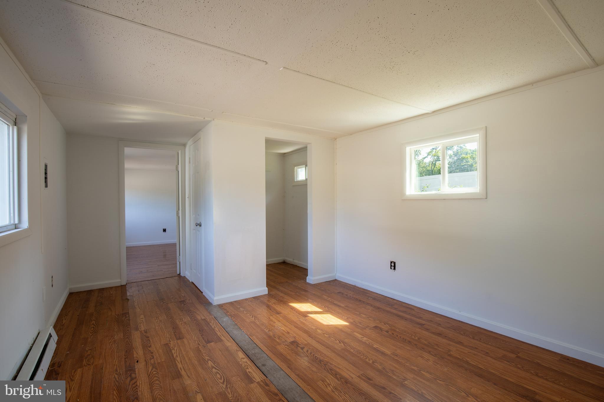 PINE VIEW ACRES - Residential Income