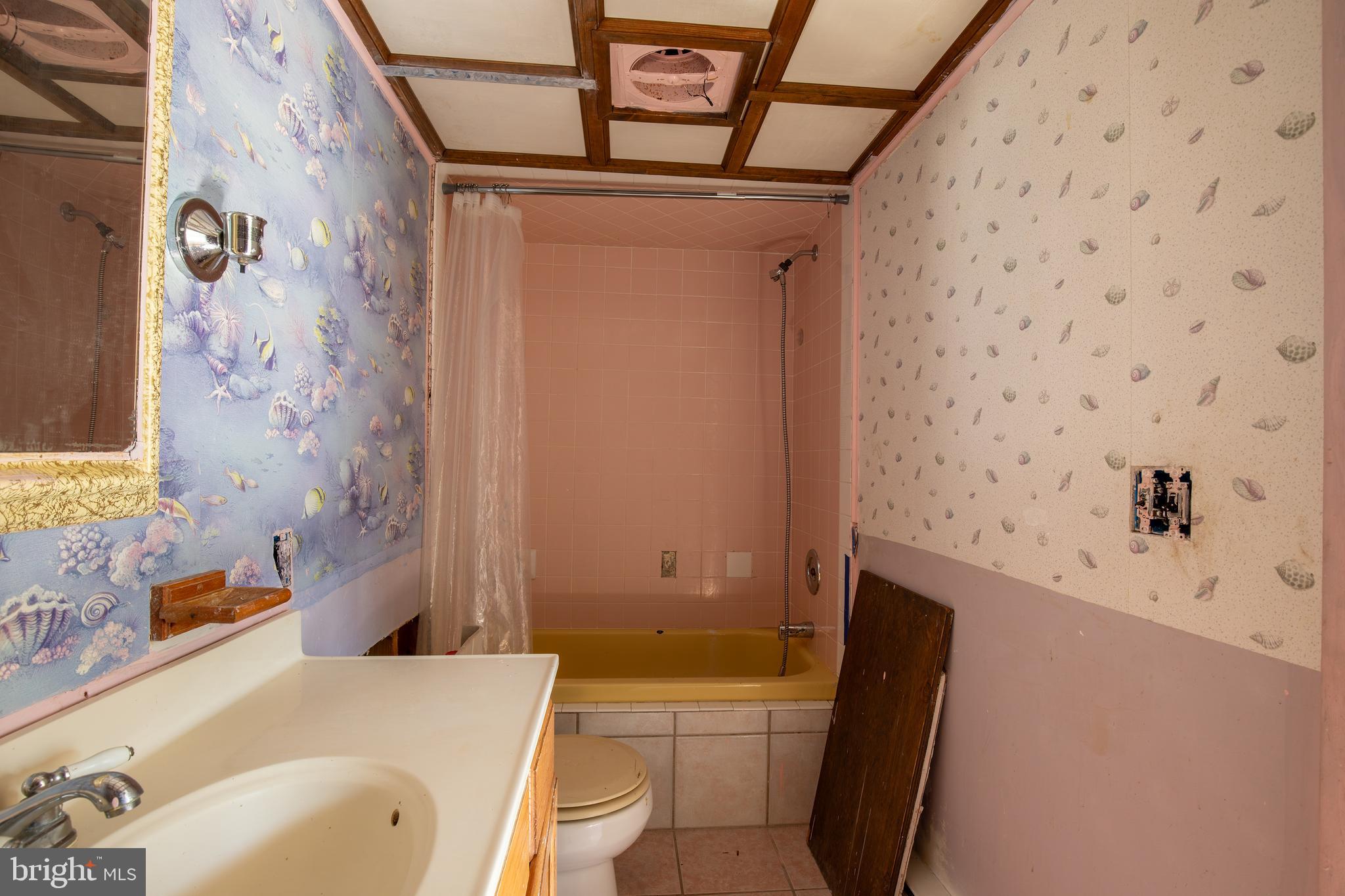 PINE VIEW ACRES - Residential Income